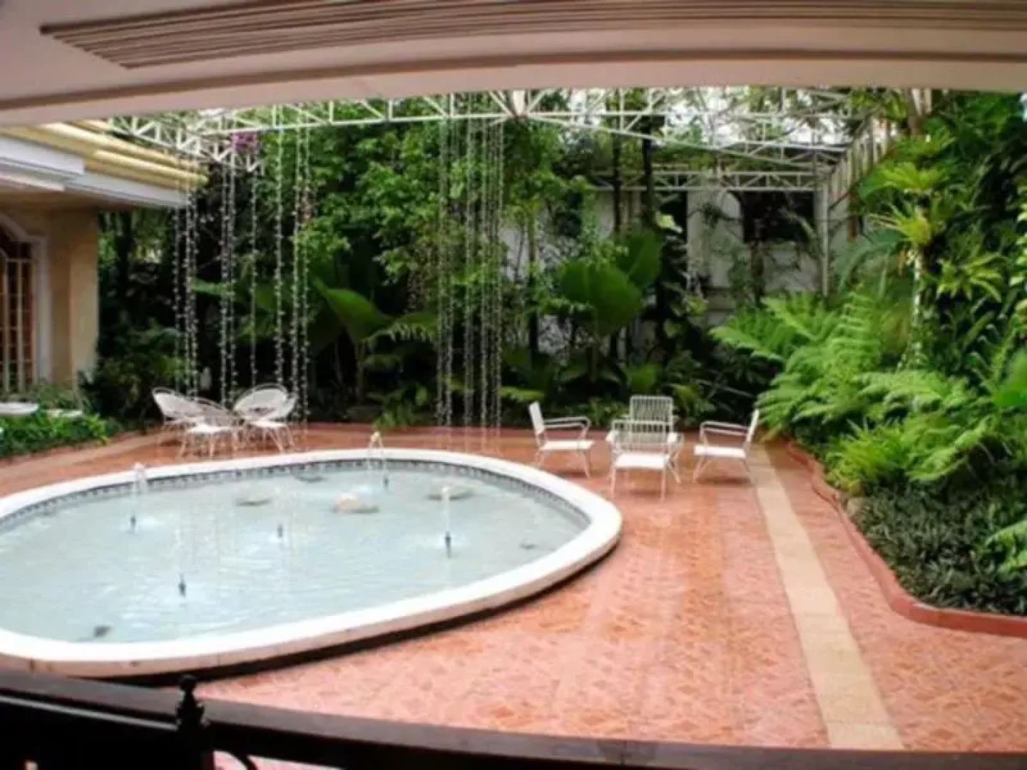 Governors Garden Hotel