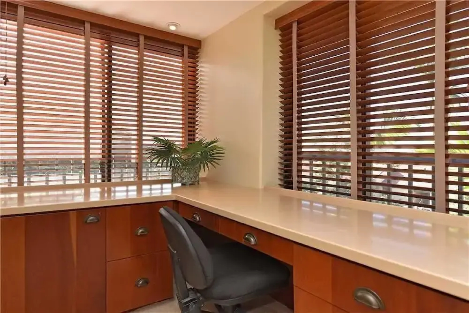 Kaanapali Royal G301 by RedAwning