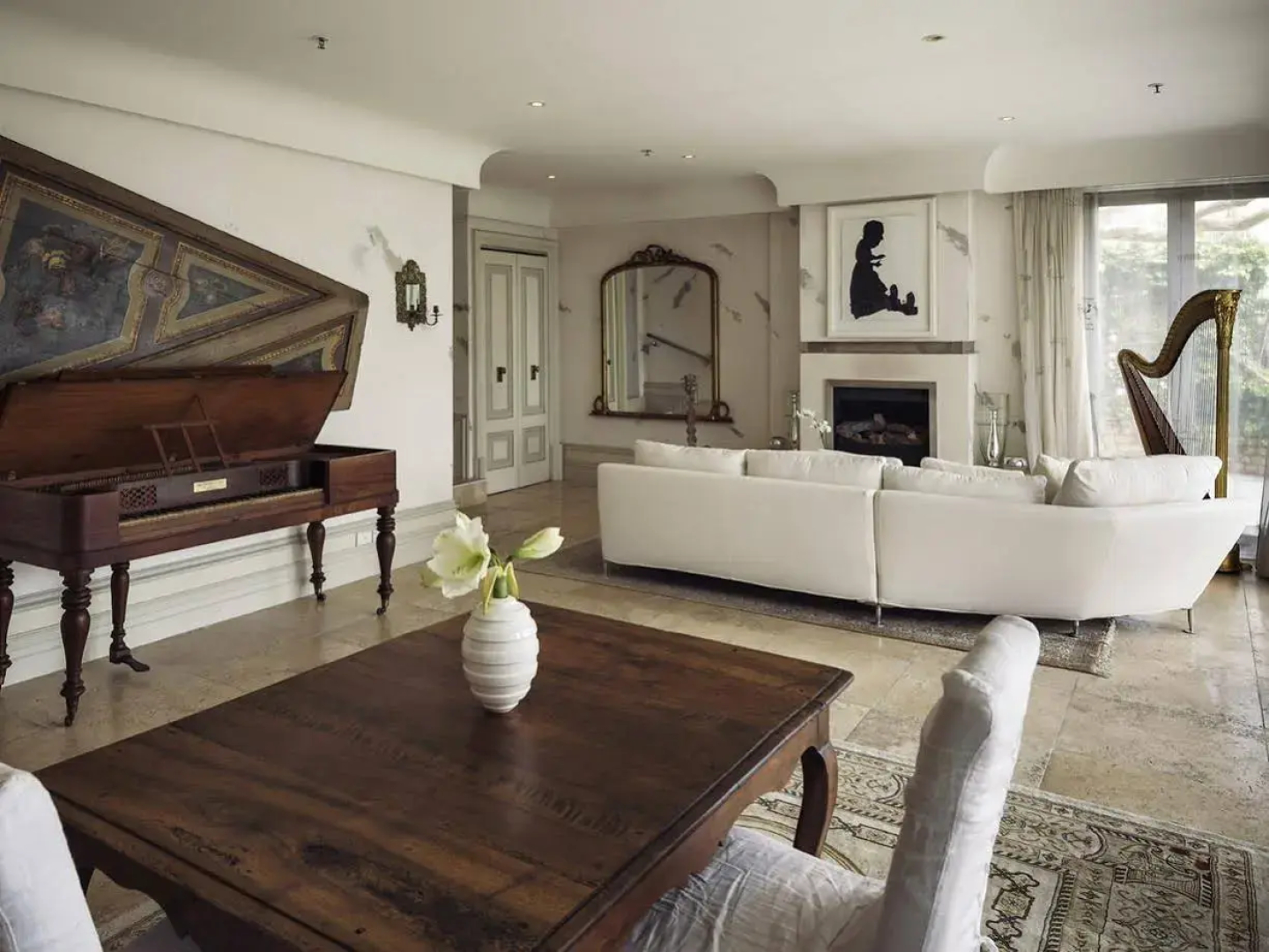 Mollies Boutique Hotel