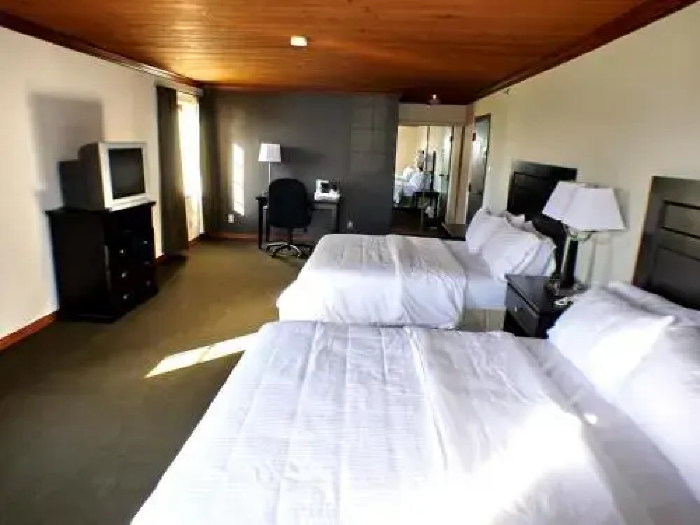 Riverview Lodge