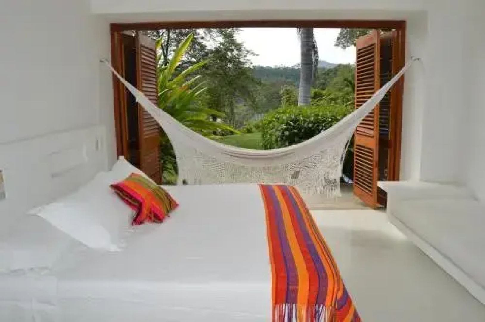 Casa Anapoima Kubik Aqua