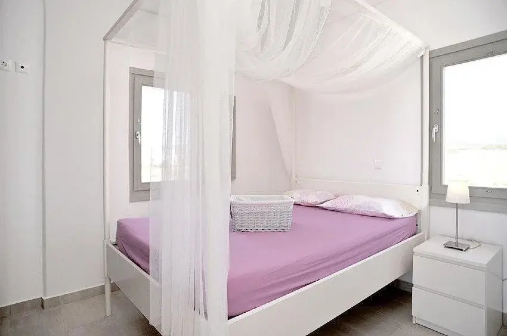 Paros House