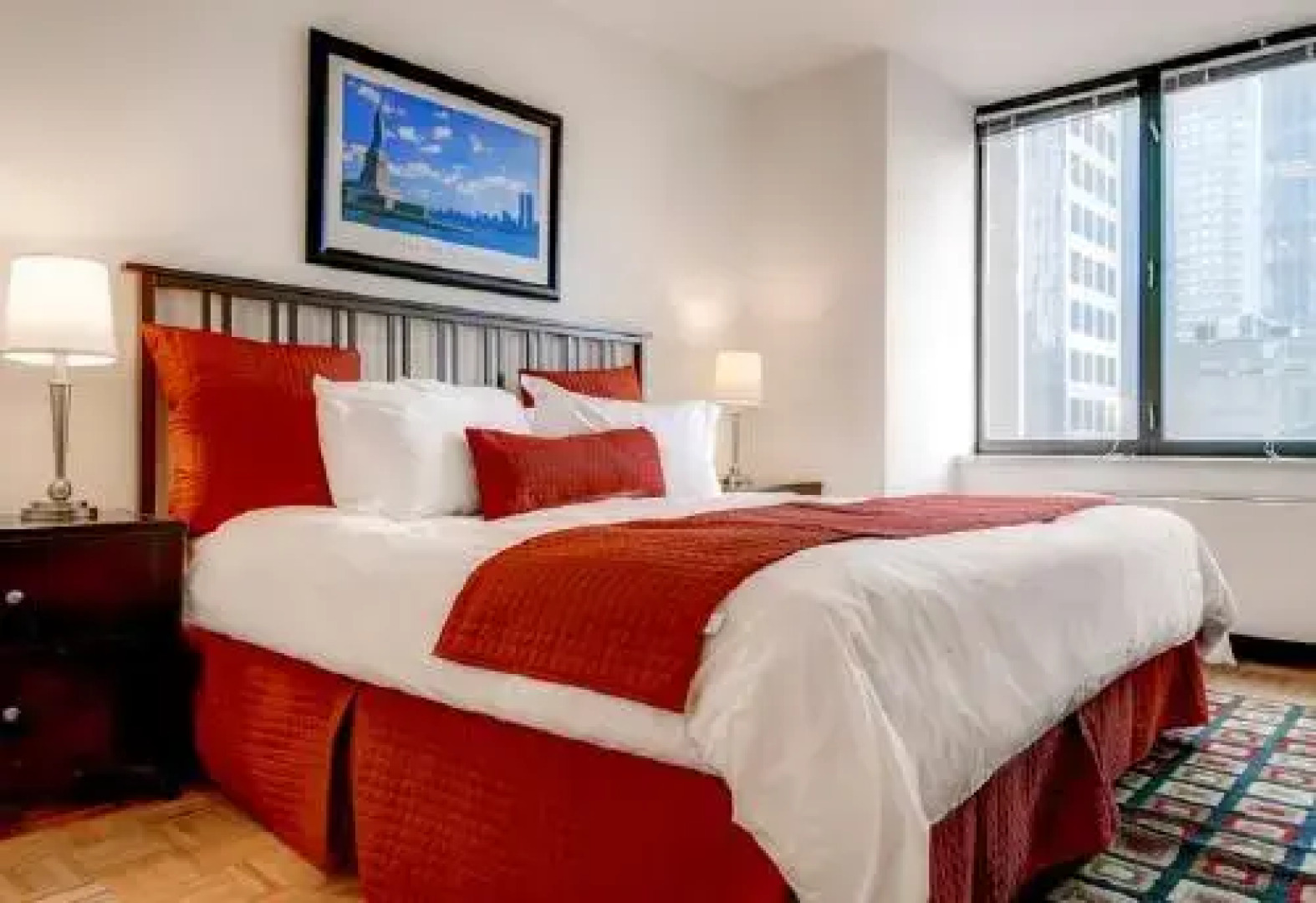 Global Luxury Suites At Symphony House