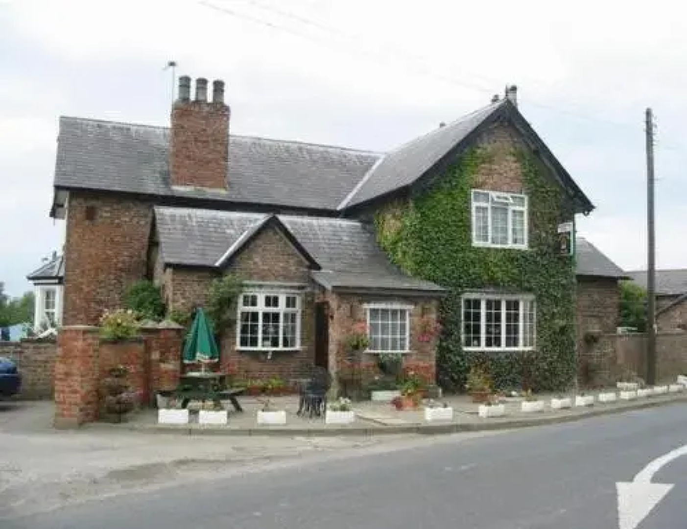 Thompsons Arms Holiday Lets + B & B