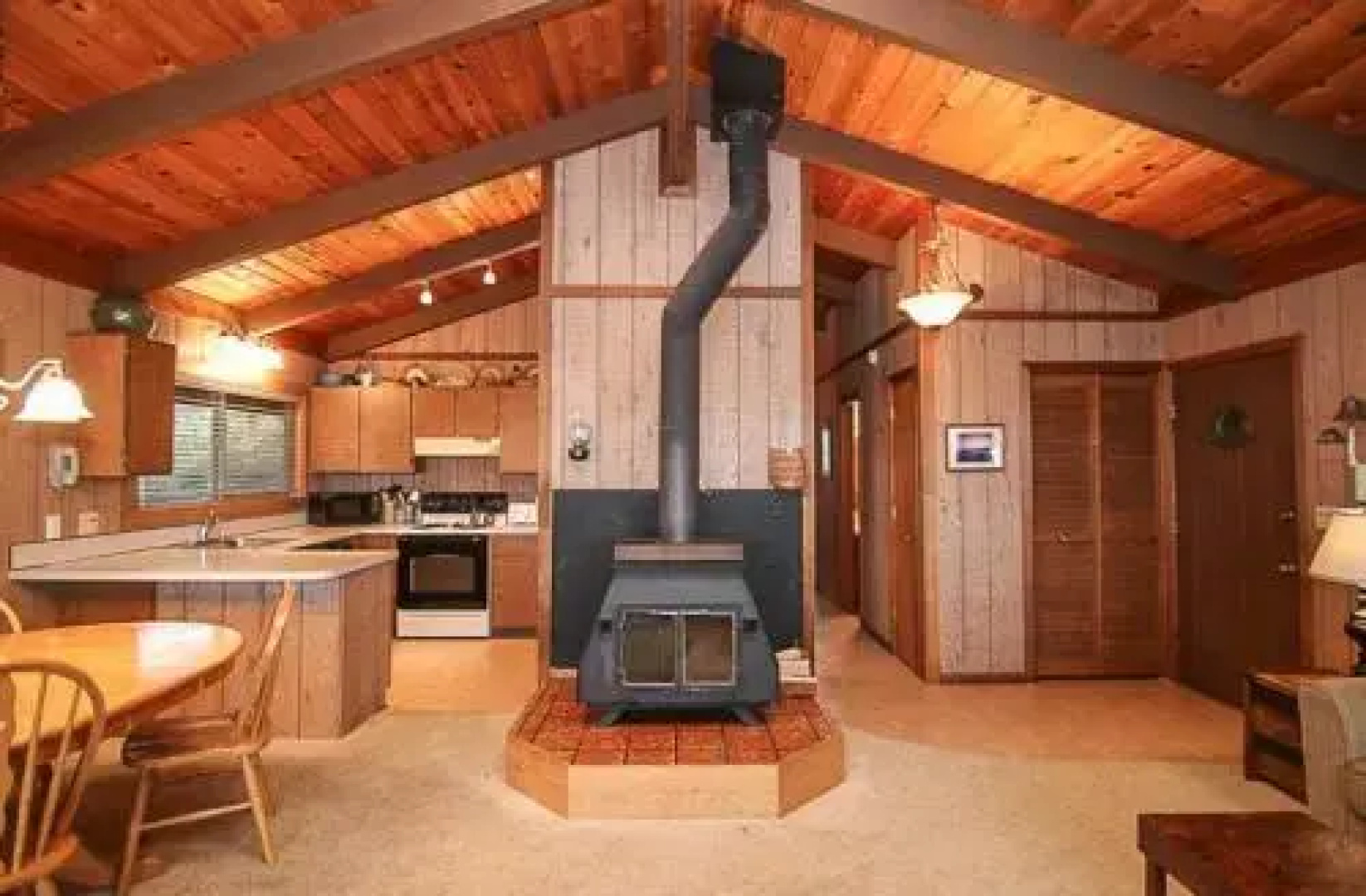 Beach House Manzanita 825 - 2 Br Home