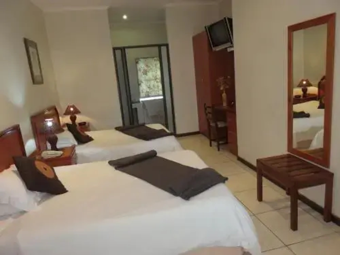 Oak Lodge Guesthouse