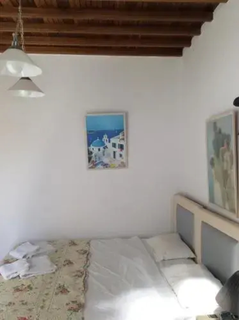 Liana Rooms