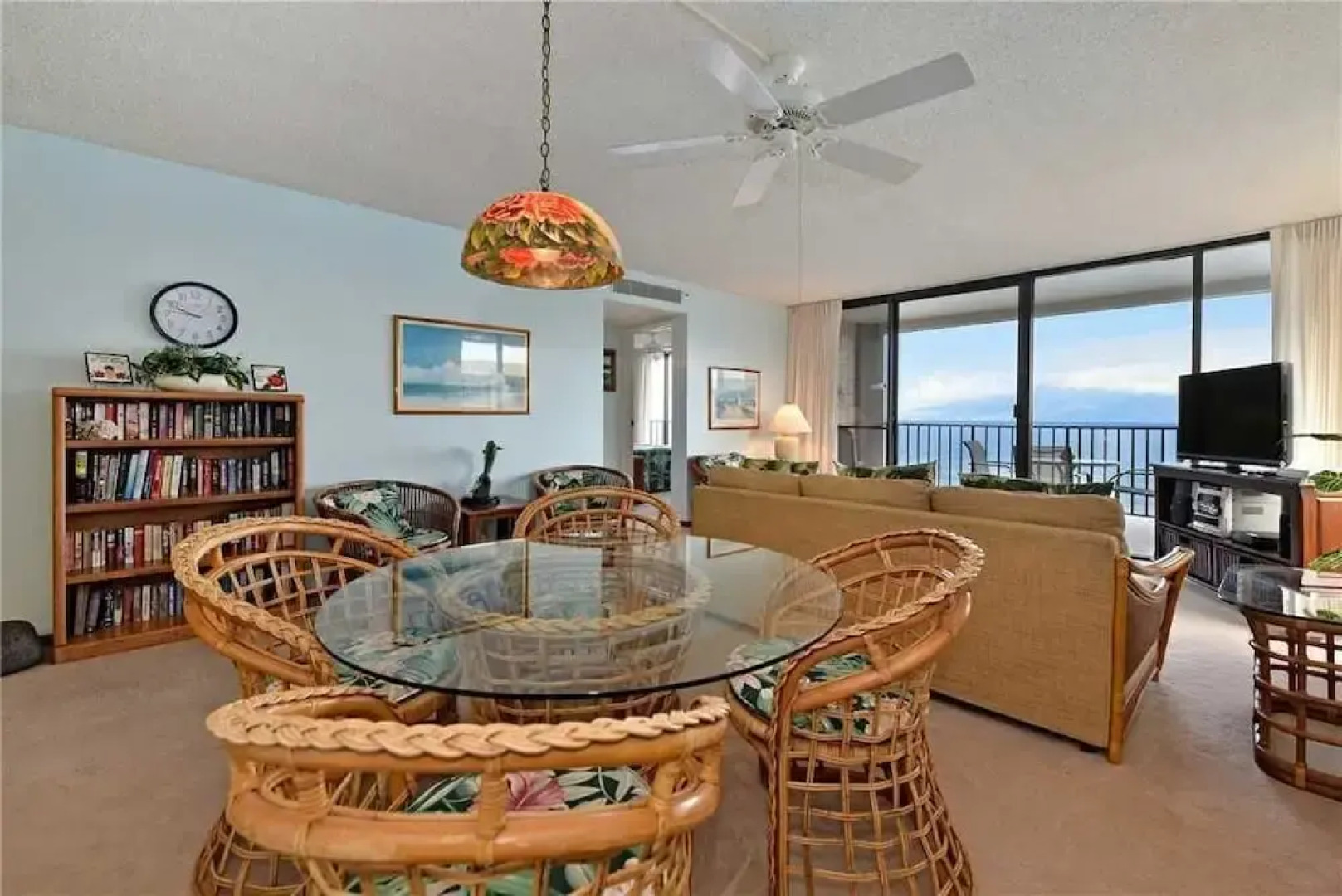 Valley Isle 1204 by RedAwning