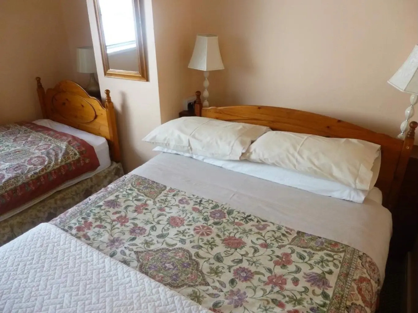 Bleach Farmhouse B&B