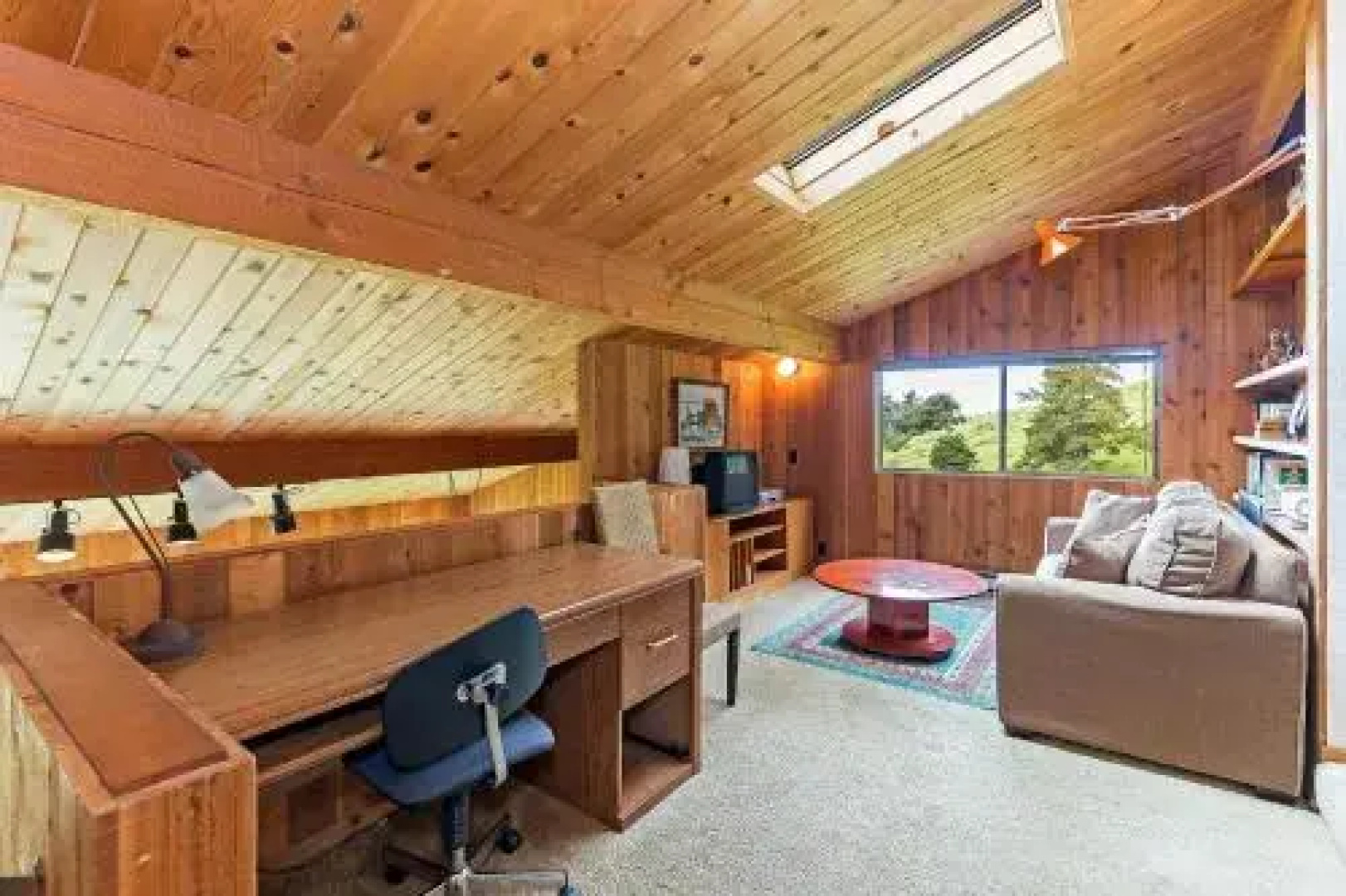 Four Seasons - Three Bedroom Loft Home