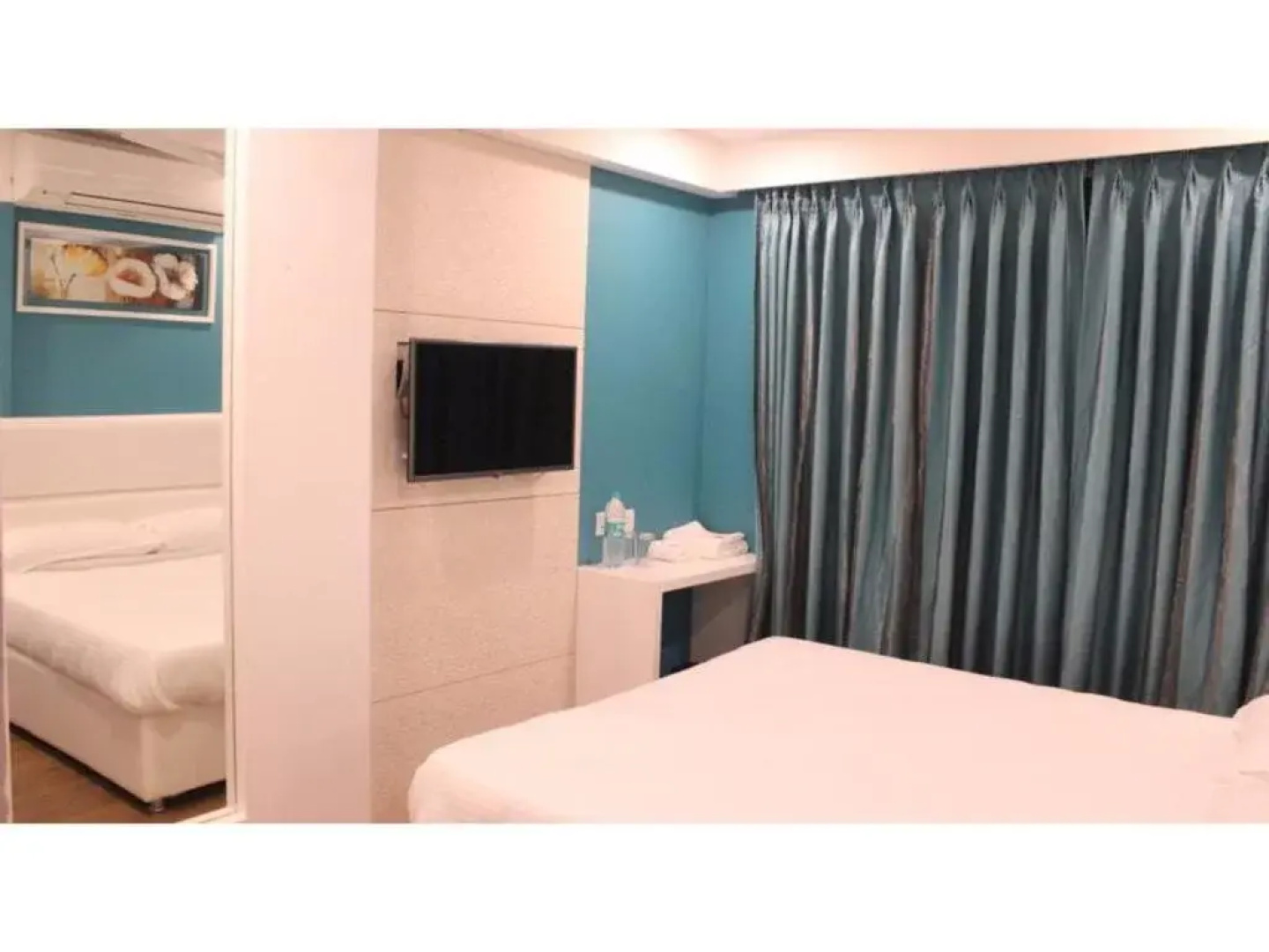 Vista Rooms at Sanwar Road