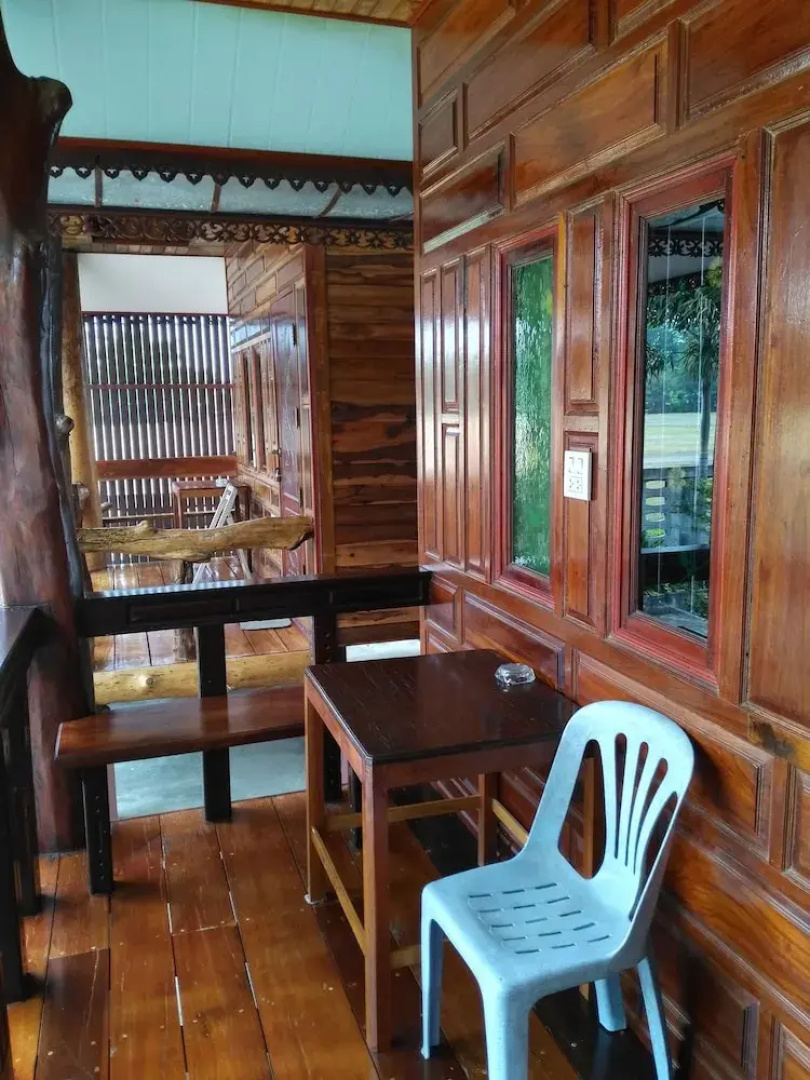 Ruenmai Homestay Lahansai