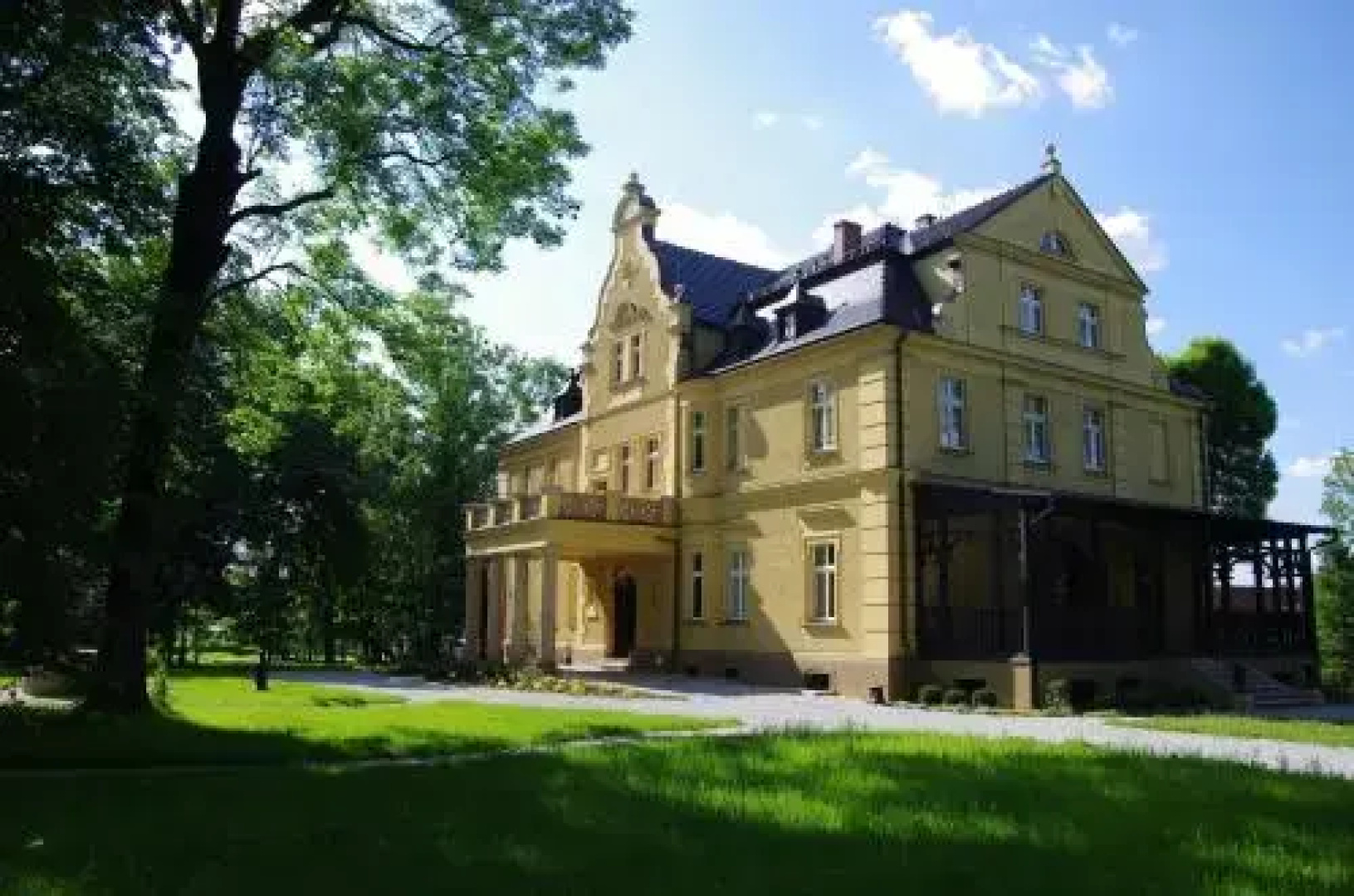Pałac Gruszów