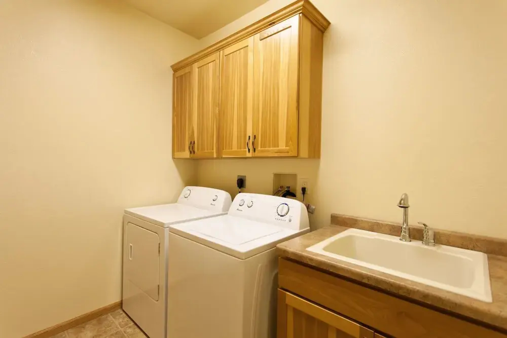 Copperwood #7 - 2 Br Condo