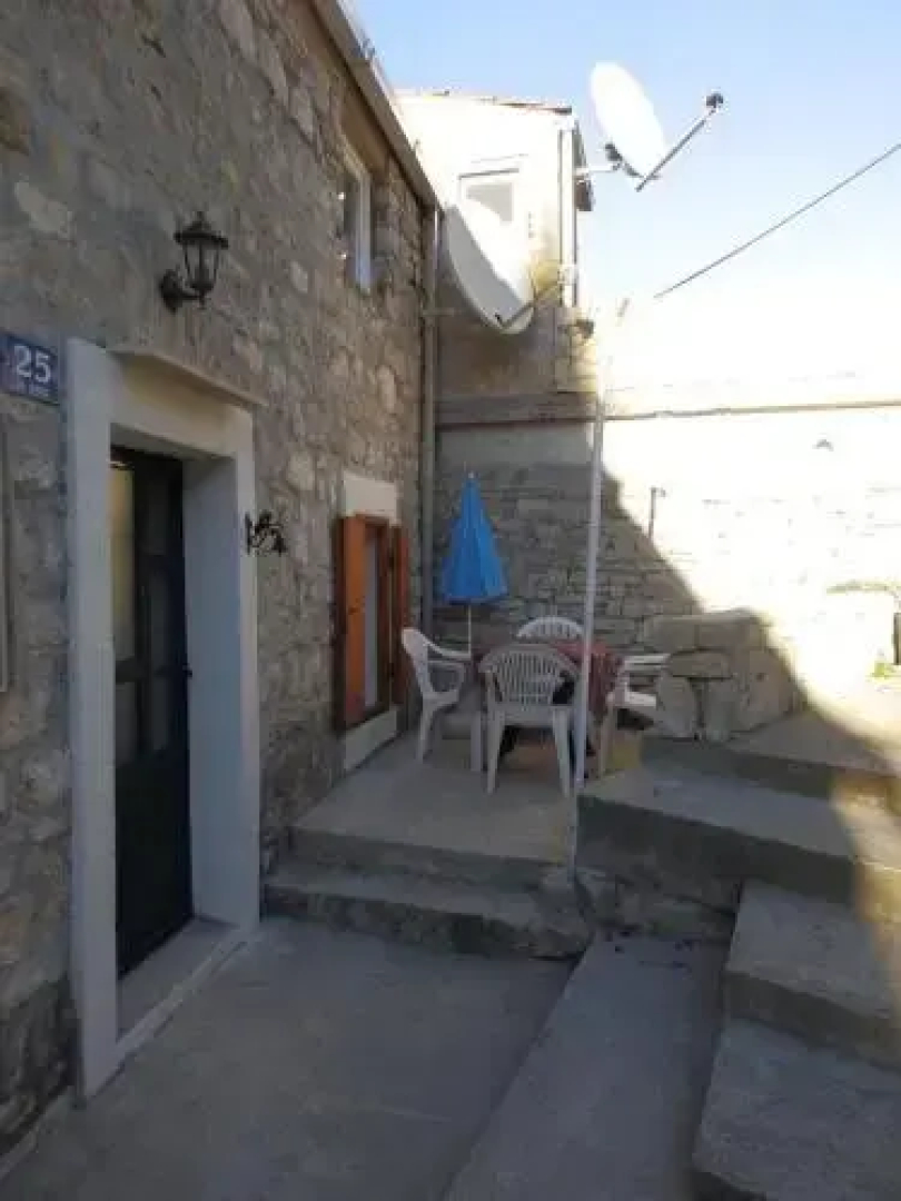 Holiday Home Maslinica