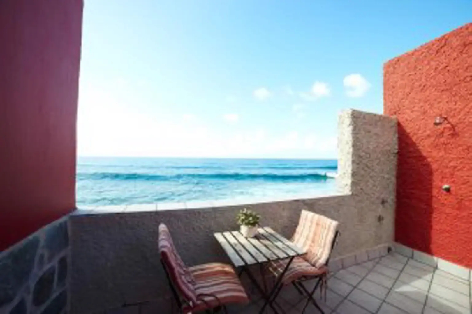 El Picacho in shared house with terrace