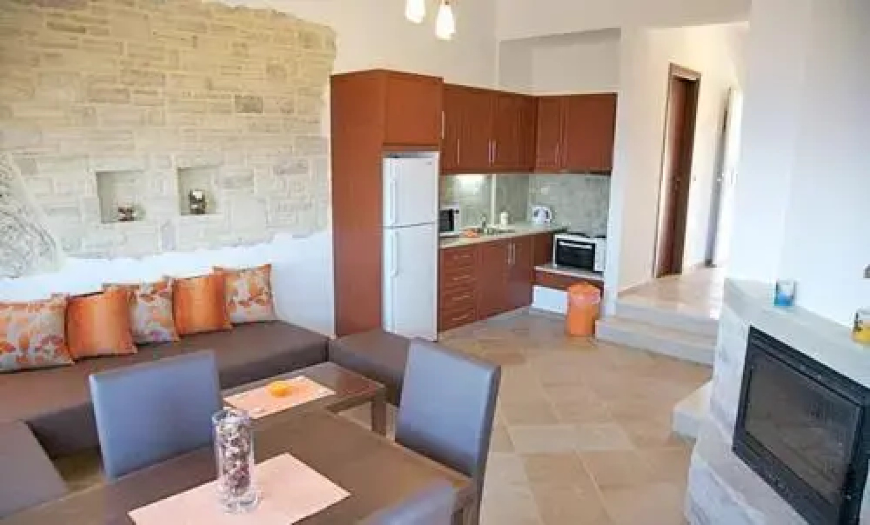 Alexena Apartments