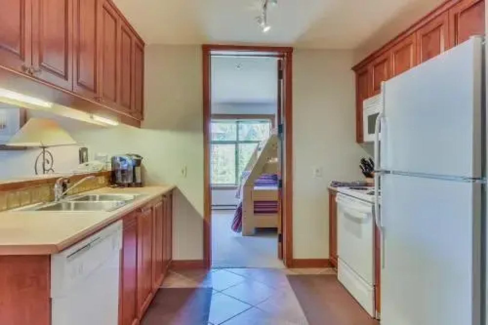 Powderhorn Lodge 311: Poppy Suite