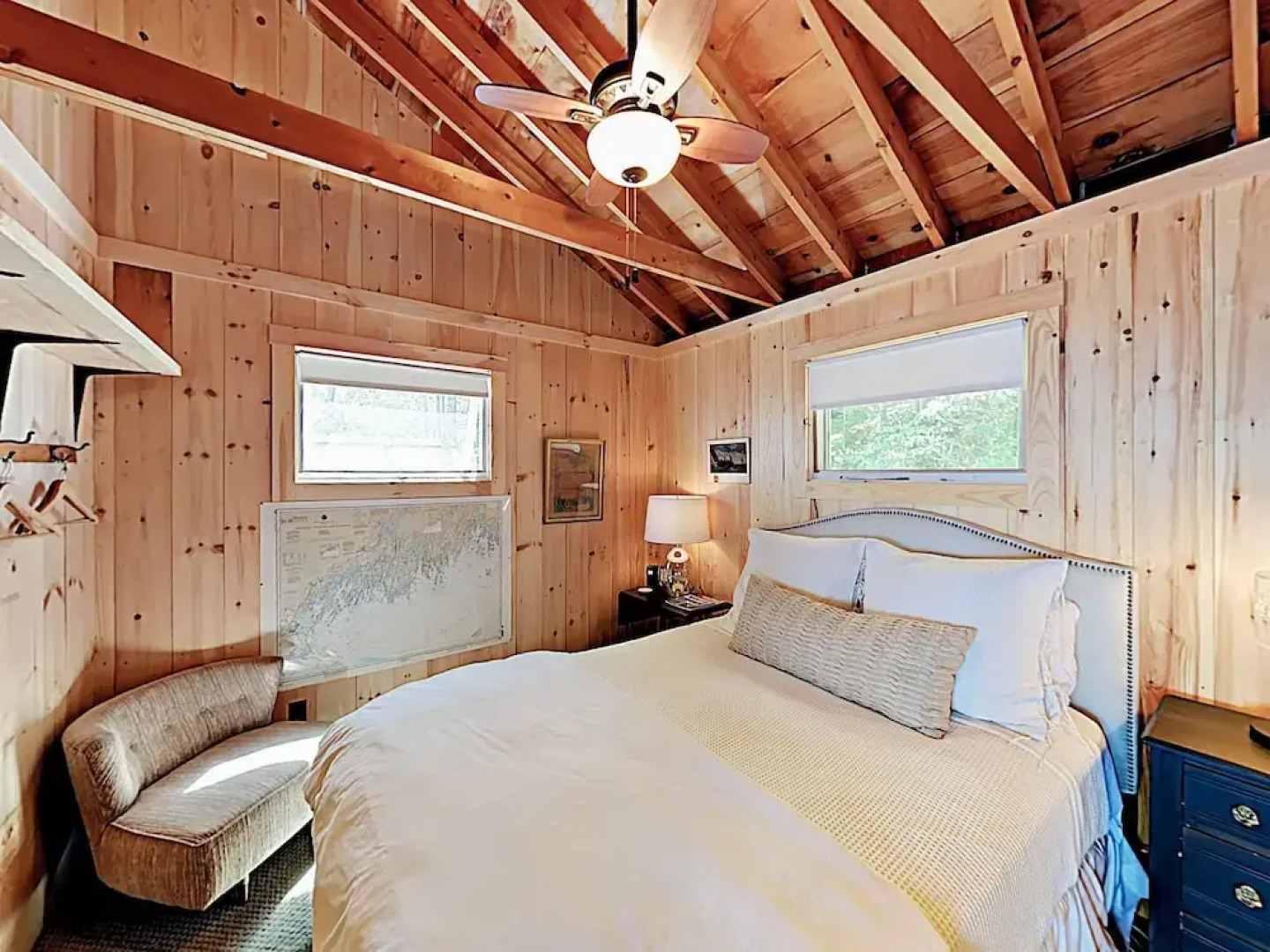 180 King Phillips Cabin