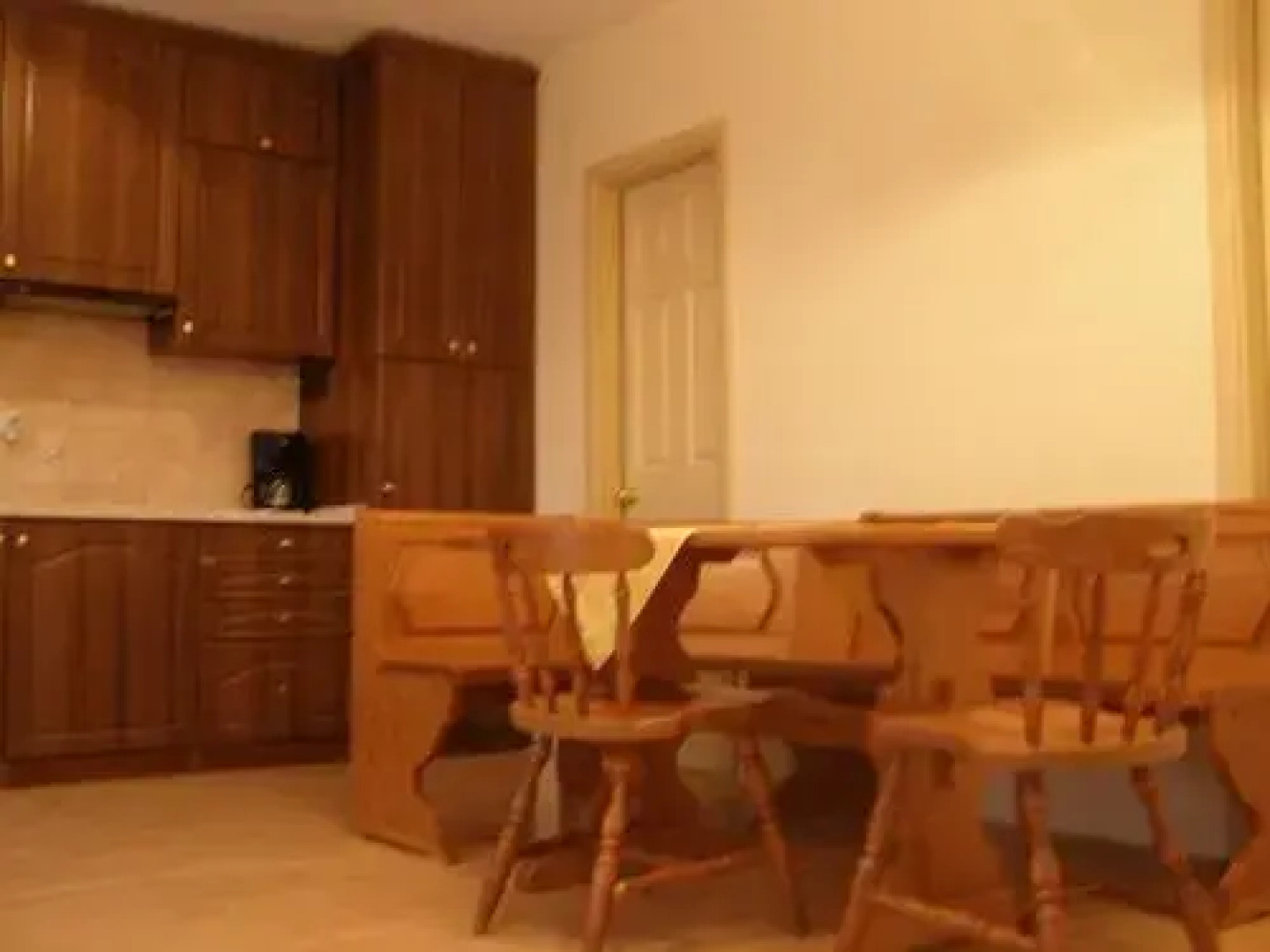 Óvár Apartman Hotel