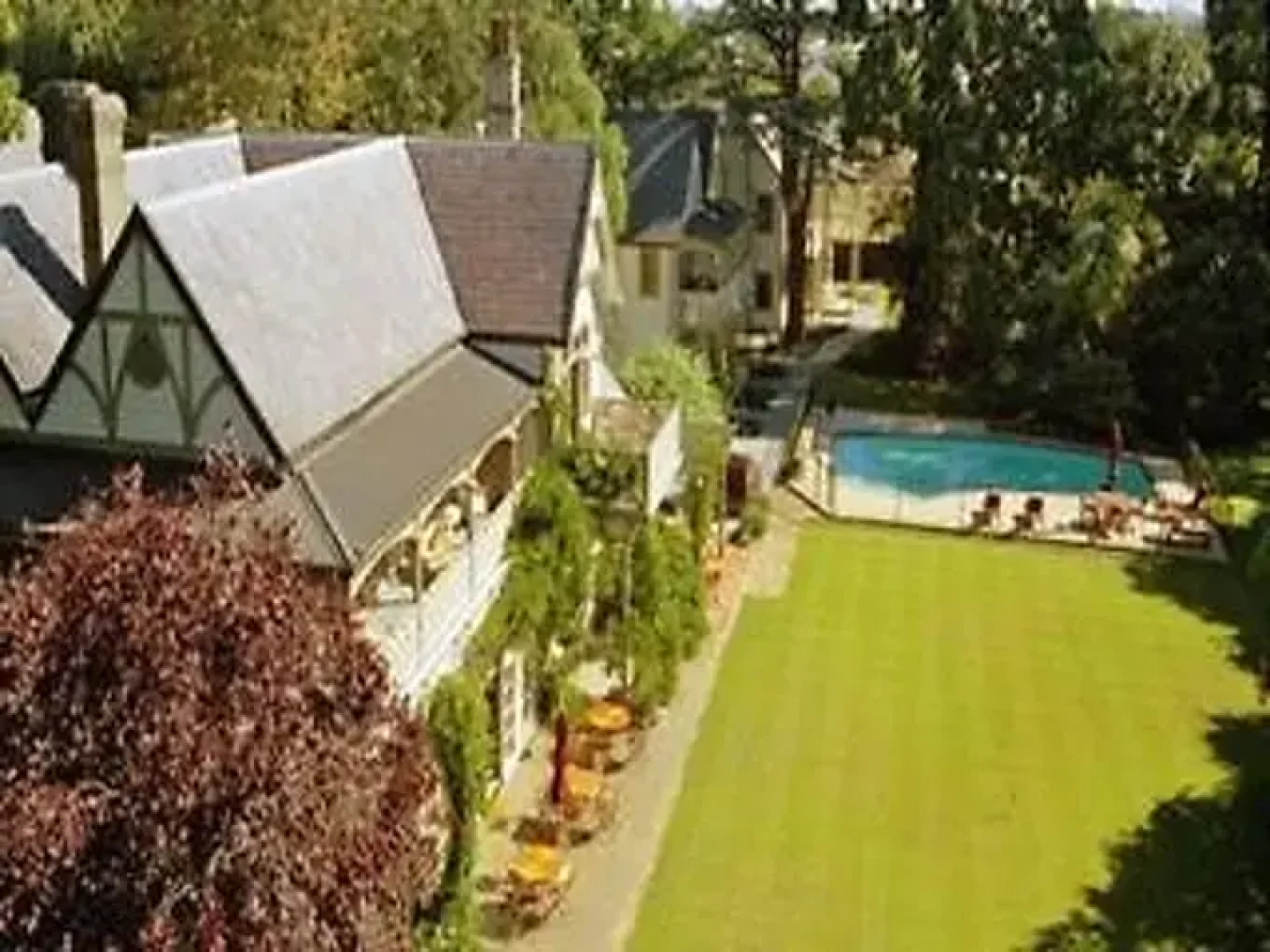 Huntley Lodge