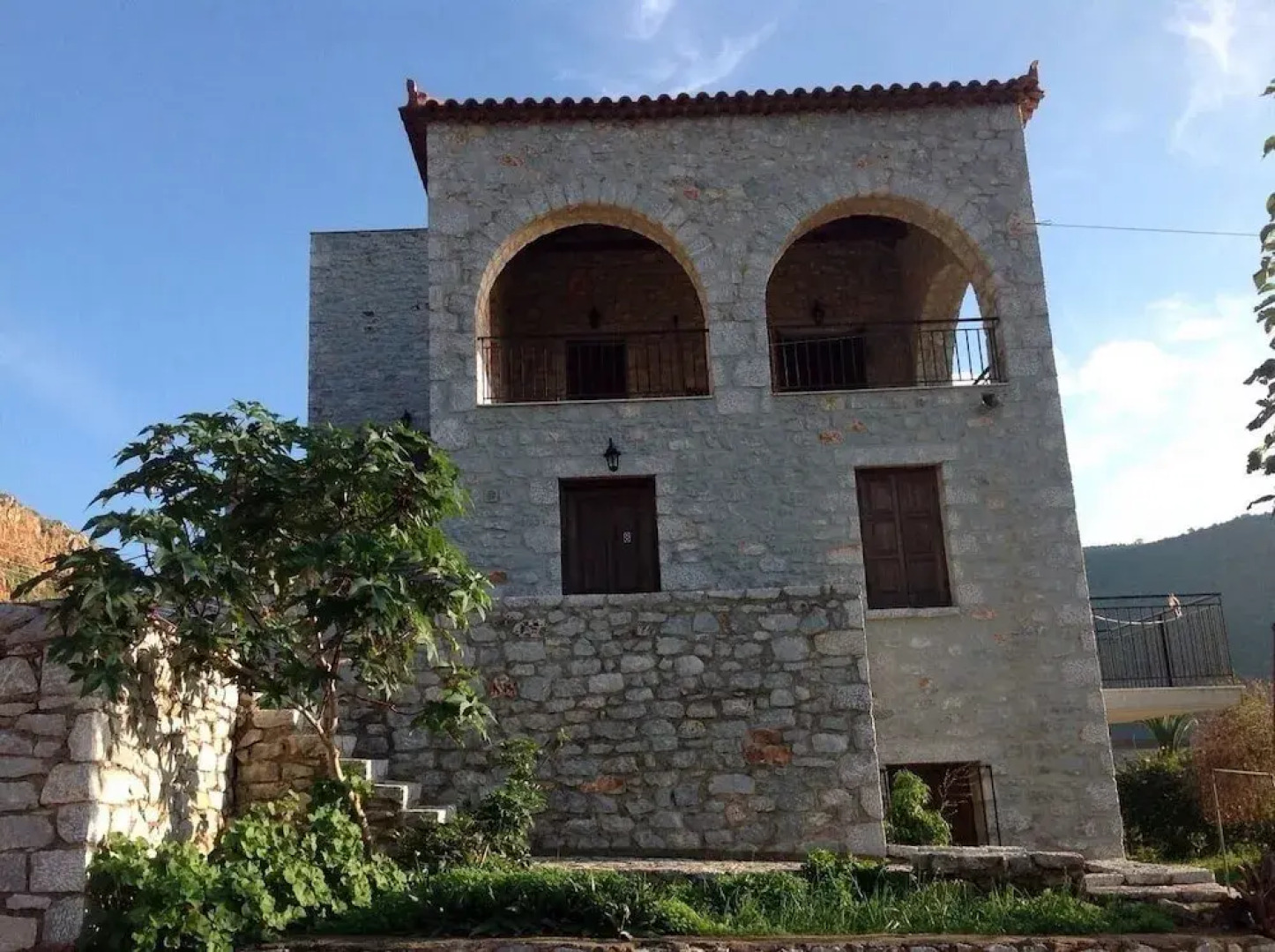 Las - Giannakakoy Traditional Stone Houses
