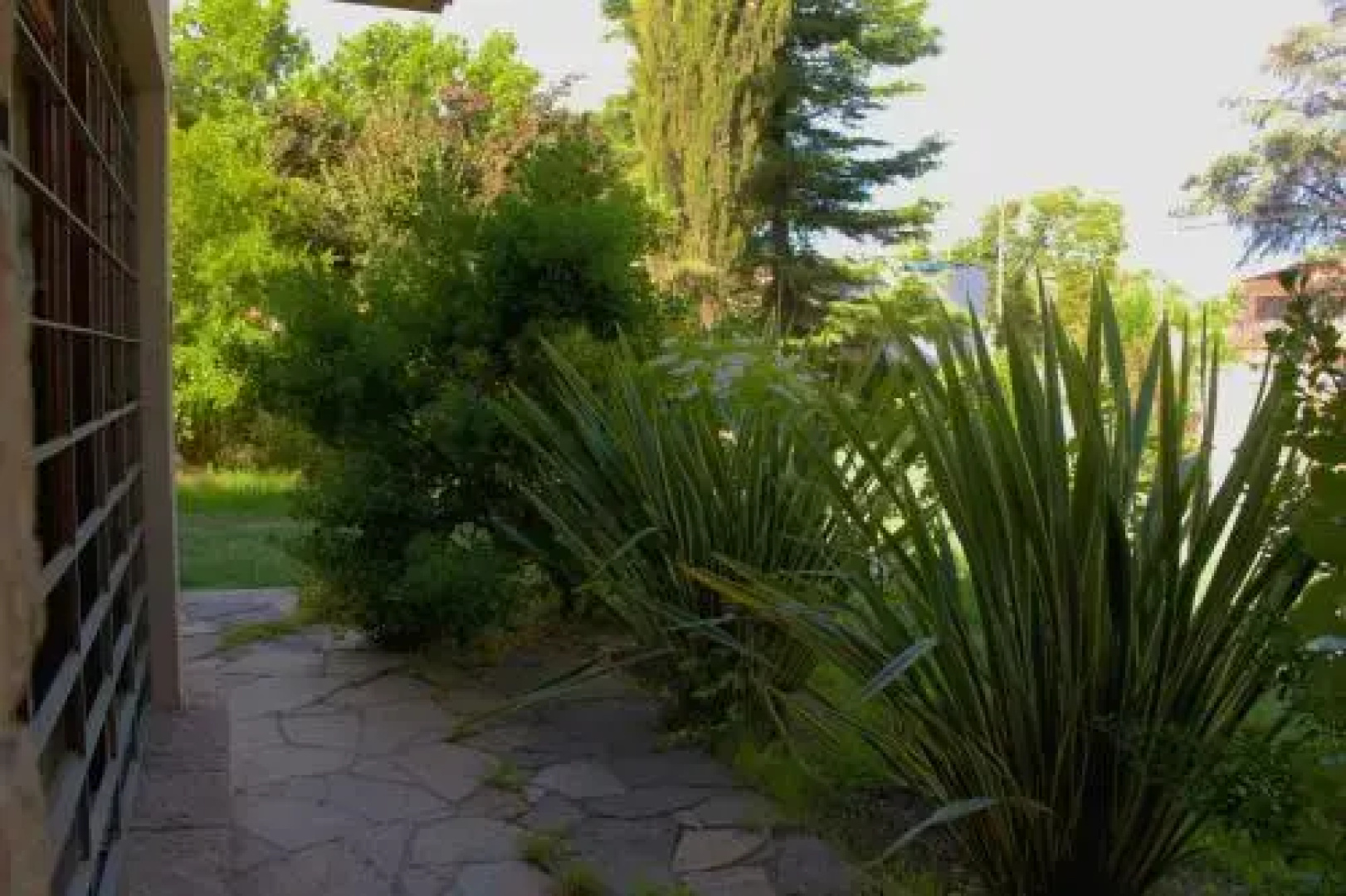 Pulmary Guest House