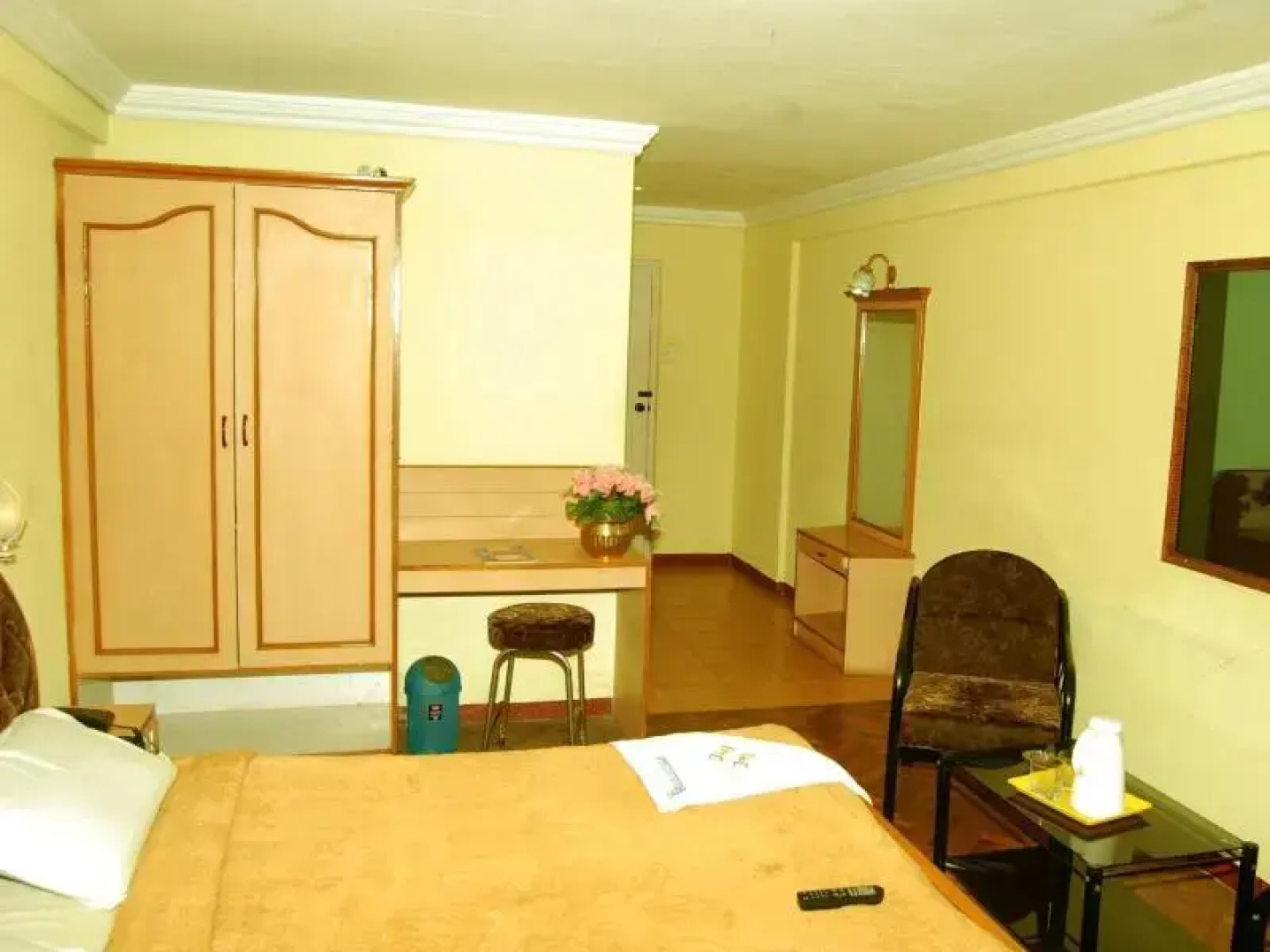 Royale Holidays Hotel