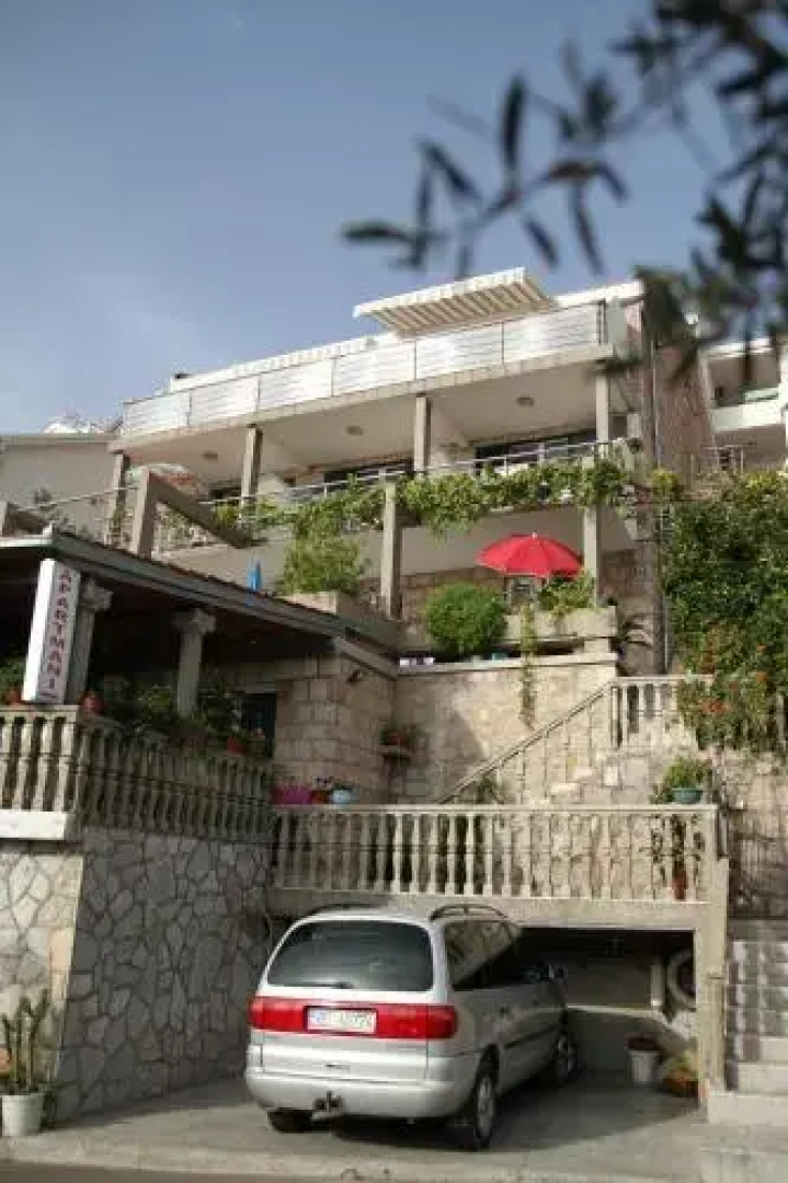 Apartments Grloman