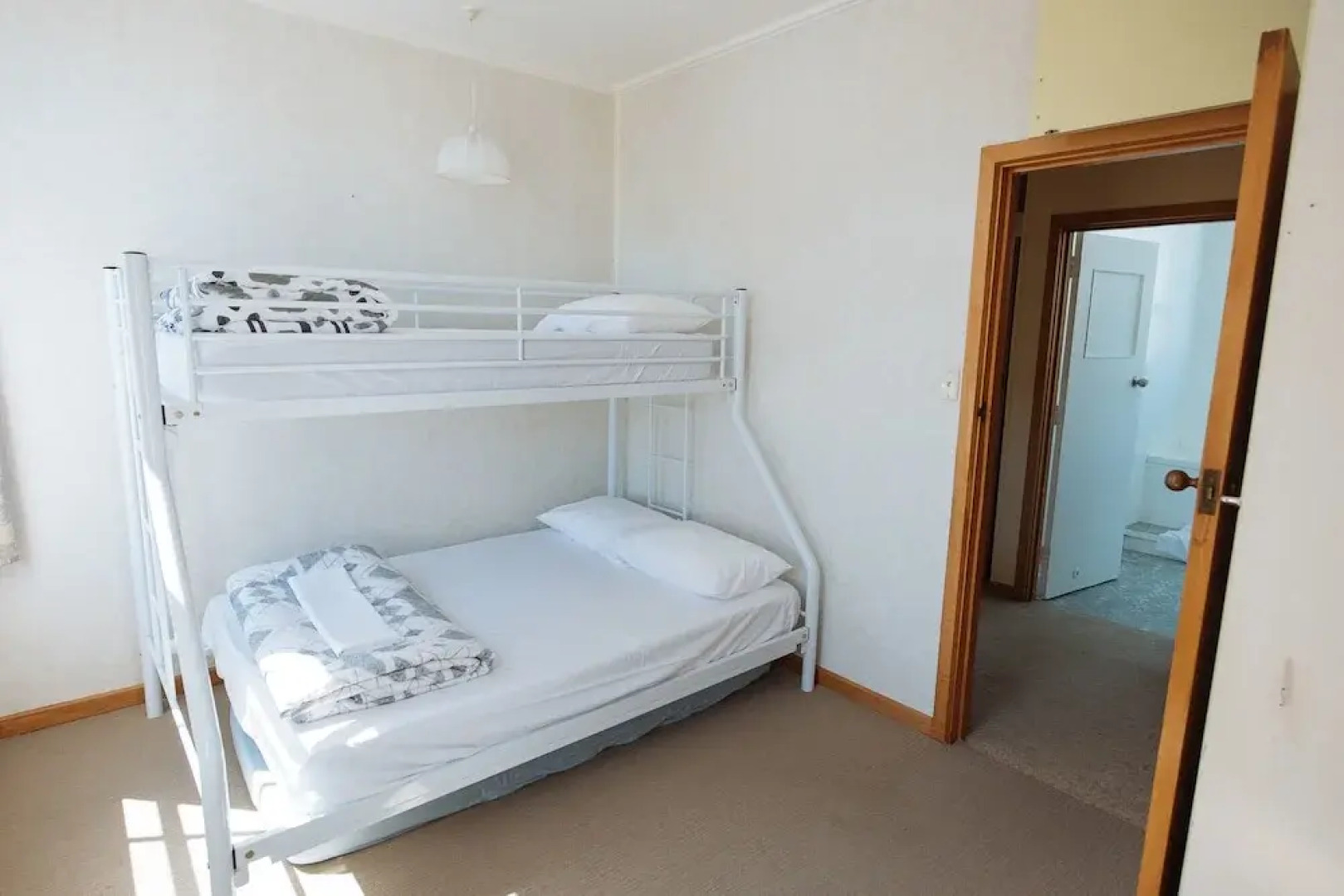 Pounawea Waterfront House