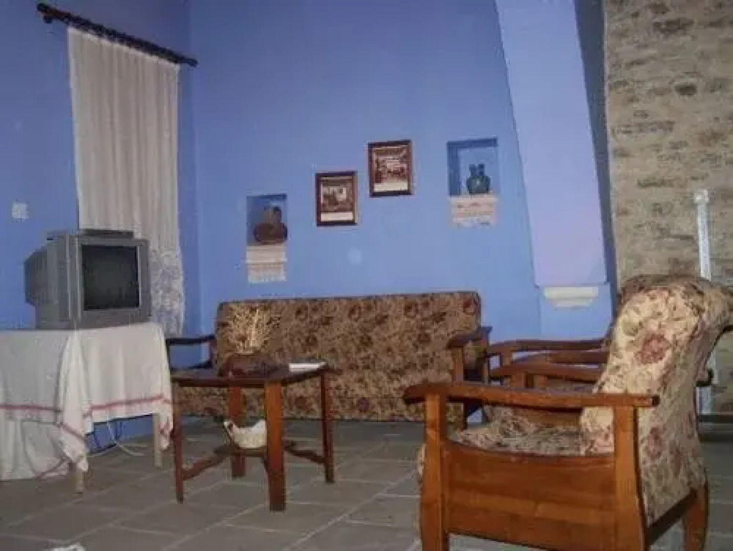 Gabriel House Traditional Apartments