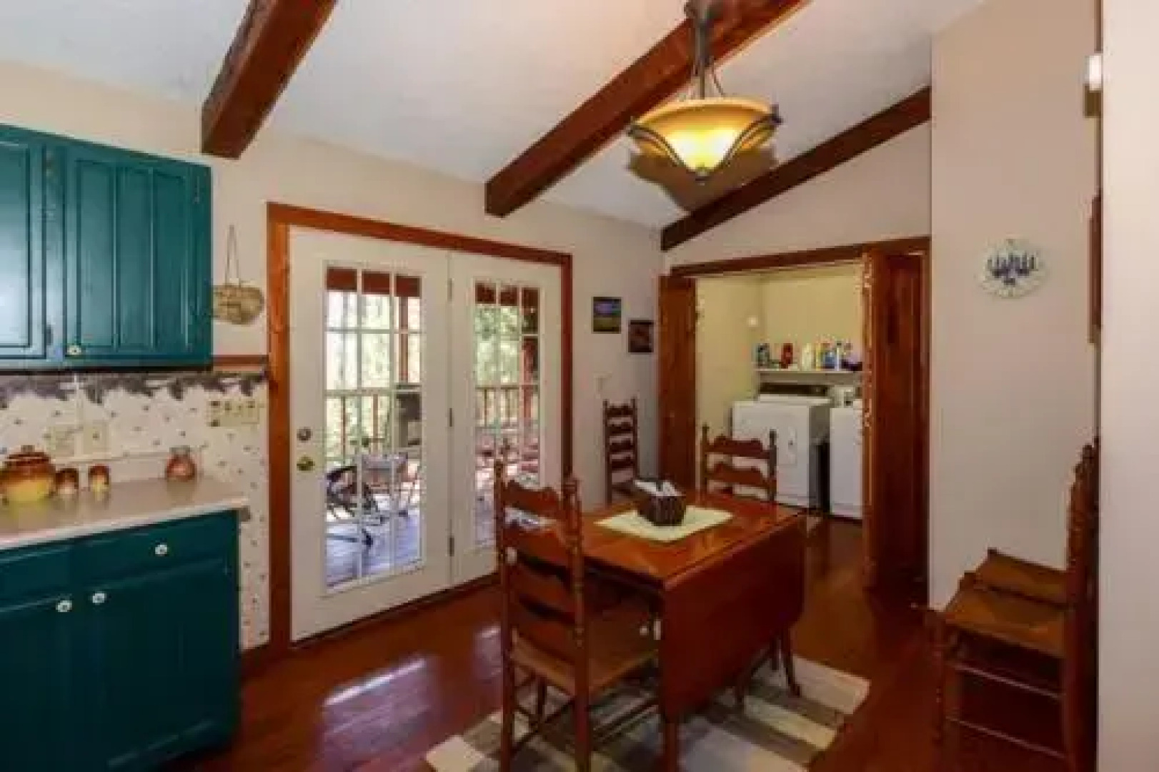 Owls Landing - 2 Br home by RedAwning