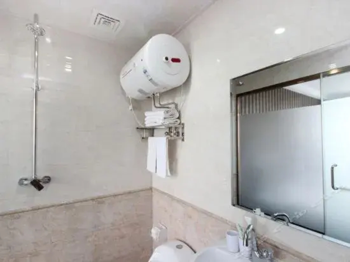 Hongyuan Inn Fushun