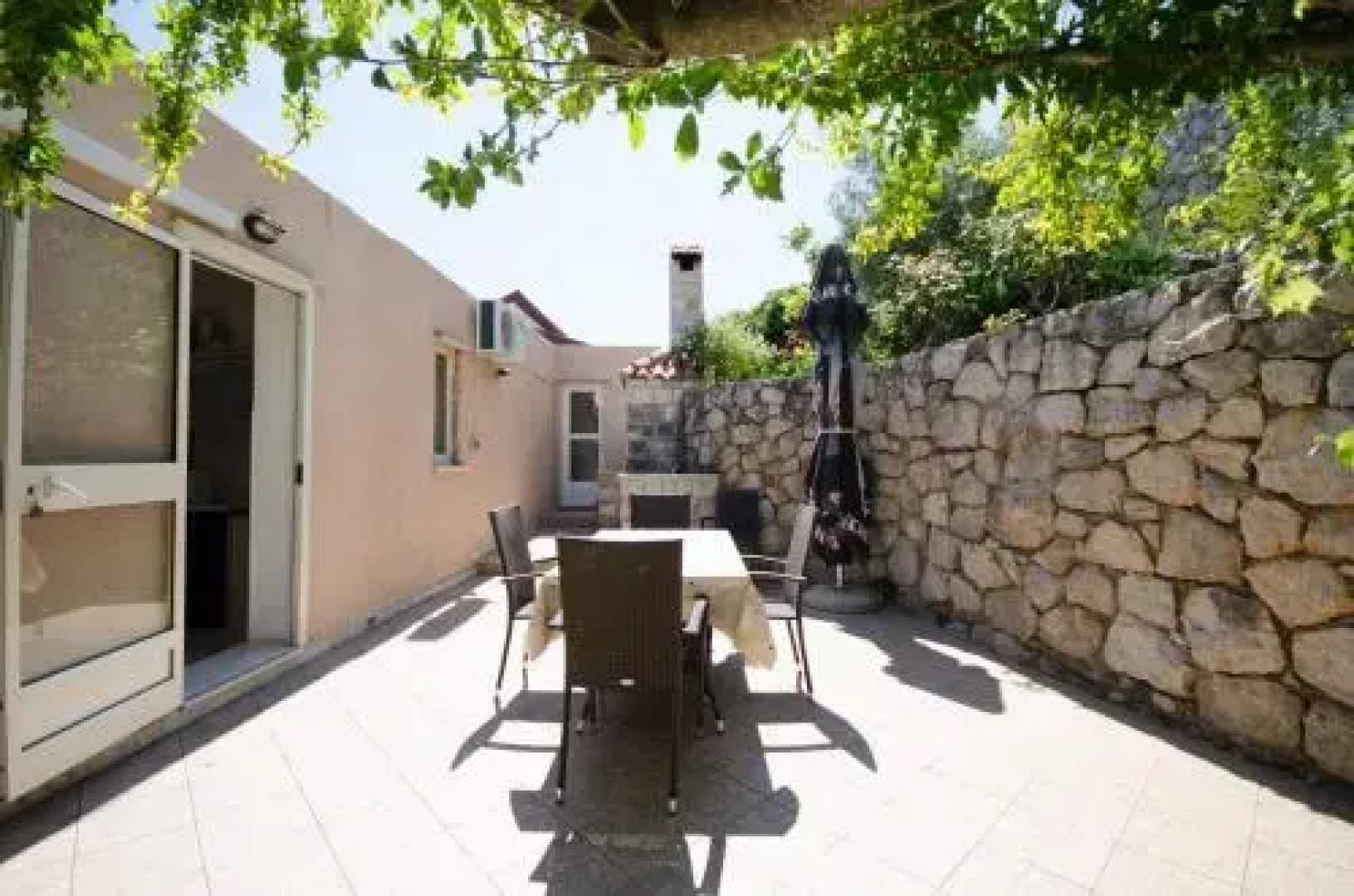 Apartments Bećir