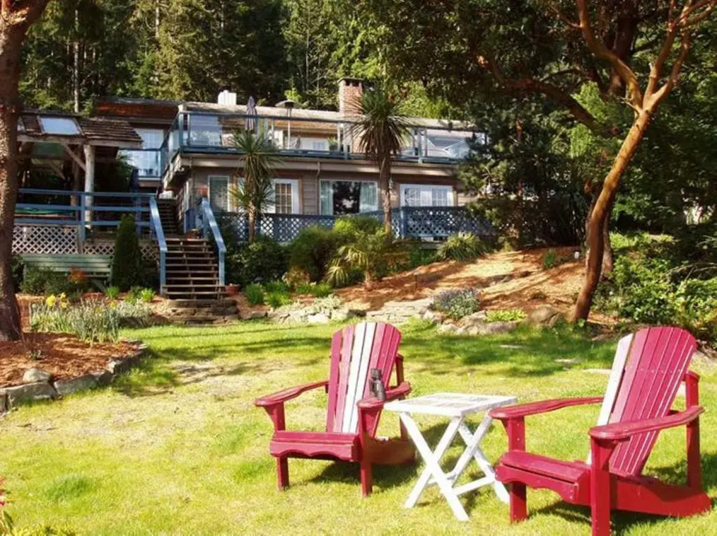 Arbutus Point Oceanfront B & B