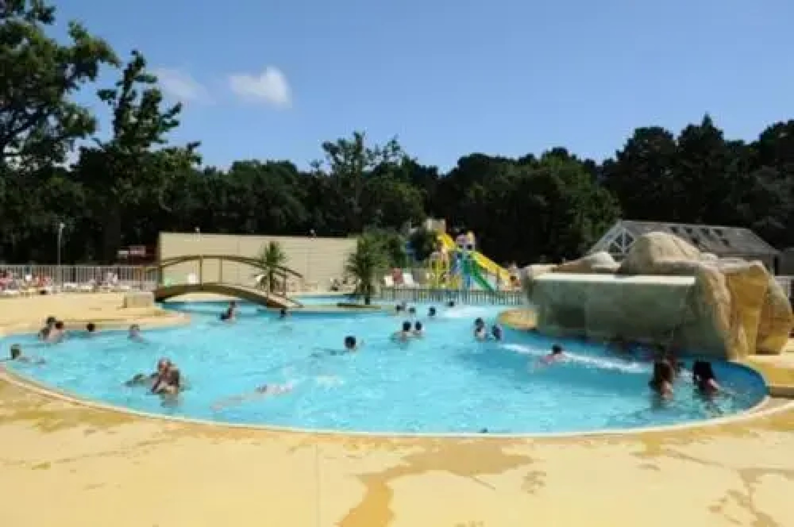 Camping Le Chateau du Petit Bois