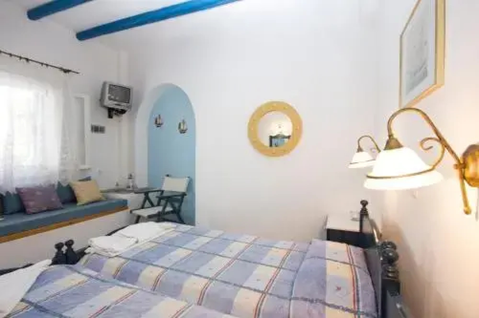 George's beach studios Aliki Paros