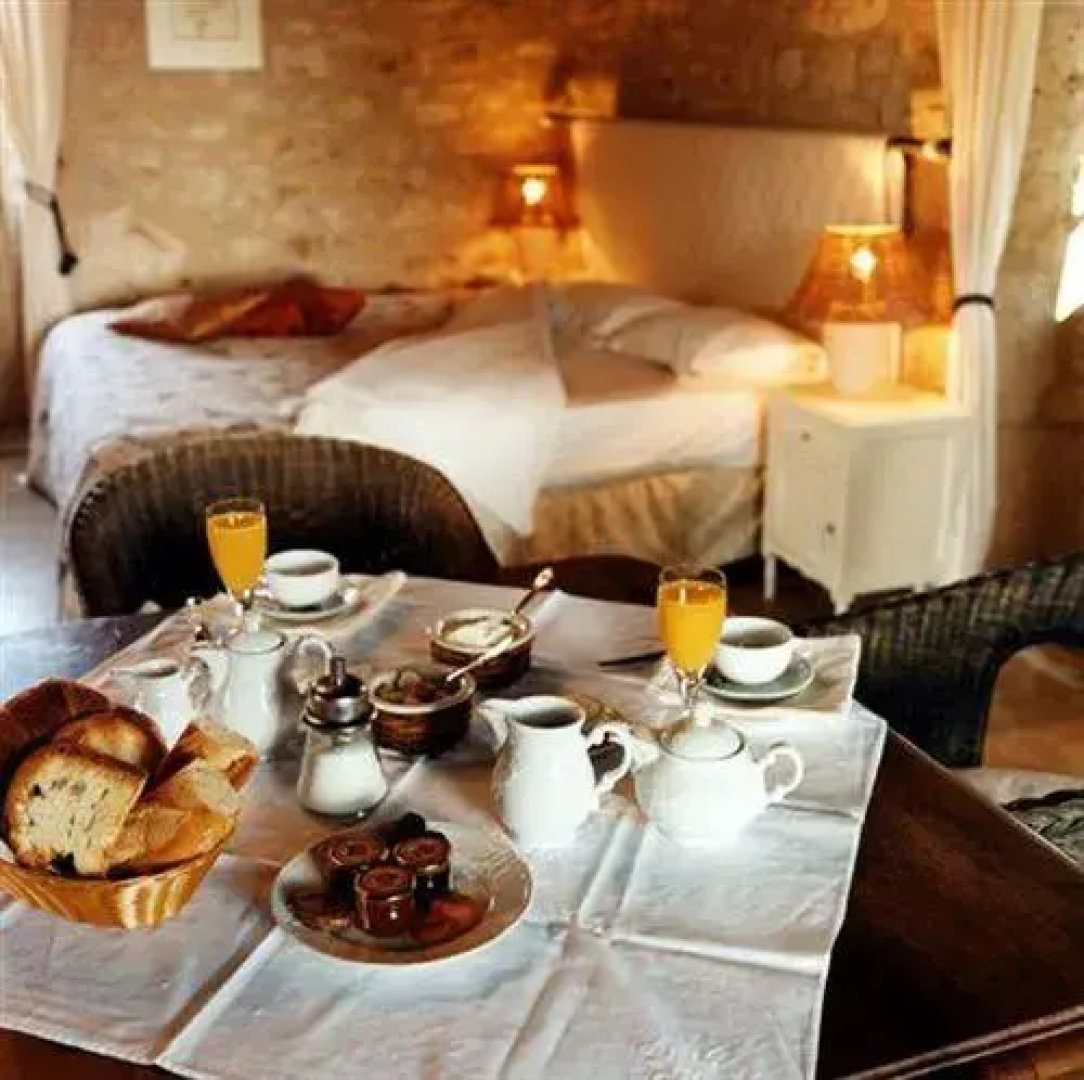 Logis Hostellerie Le Vert
