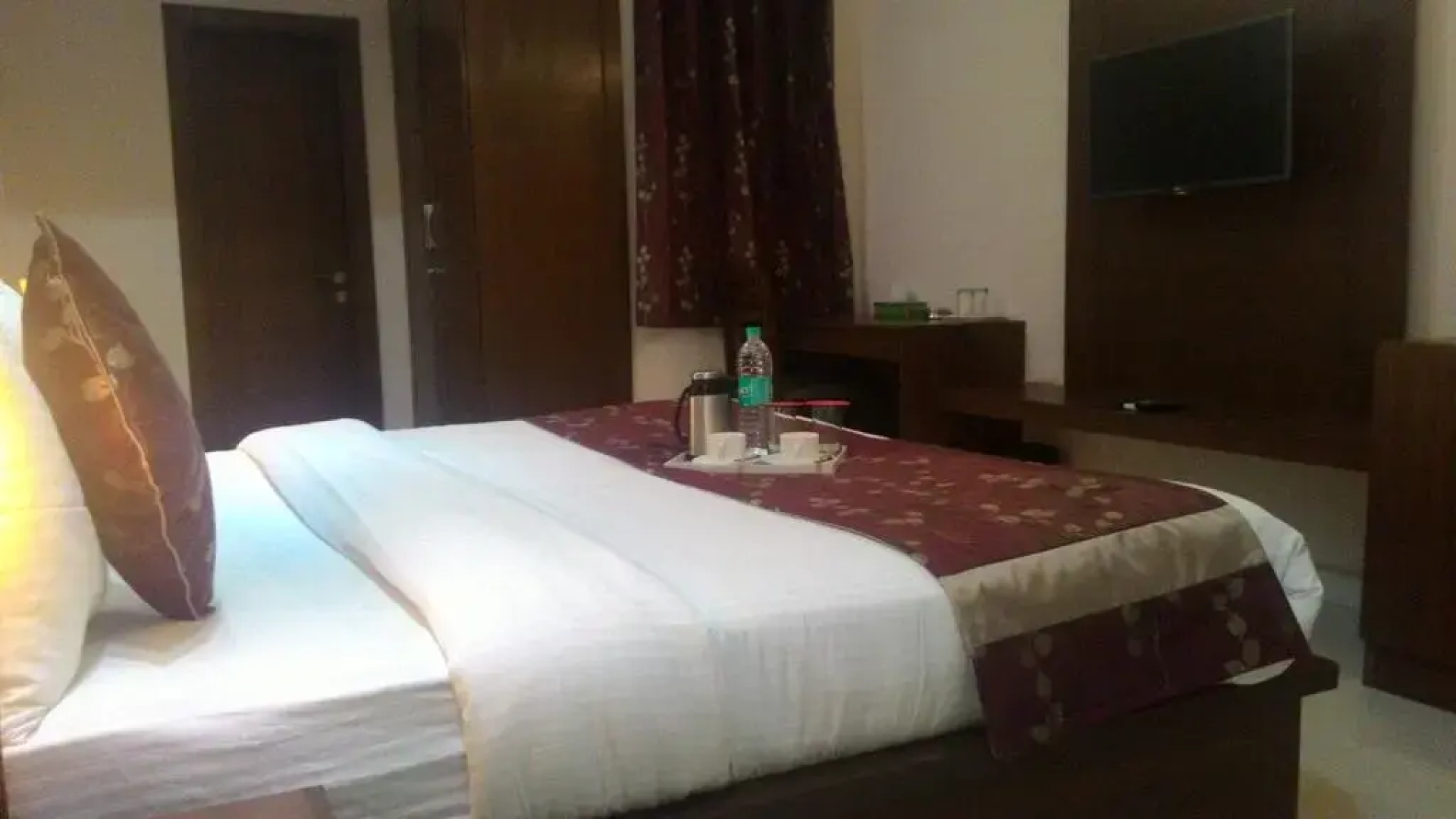 OYO Rooms Noida Expressway Sector 44