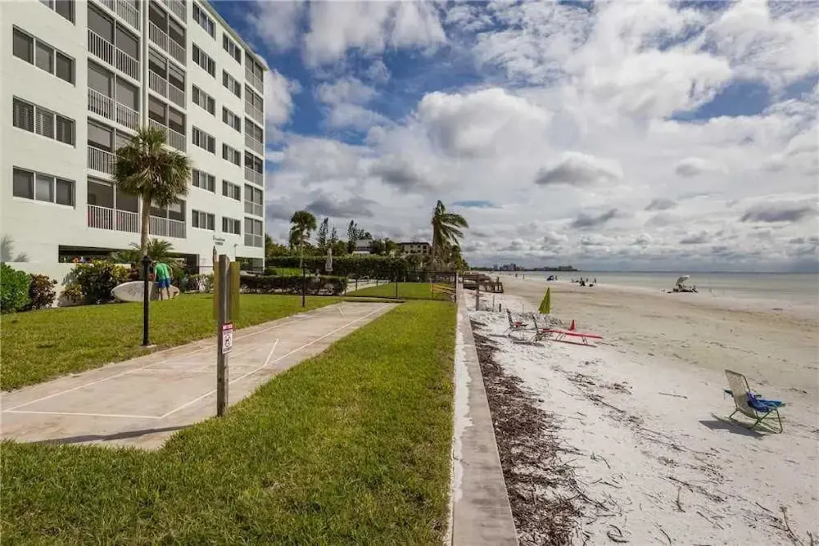 Strandview Tower 203