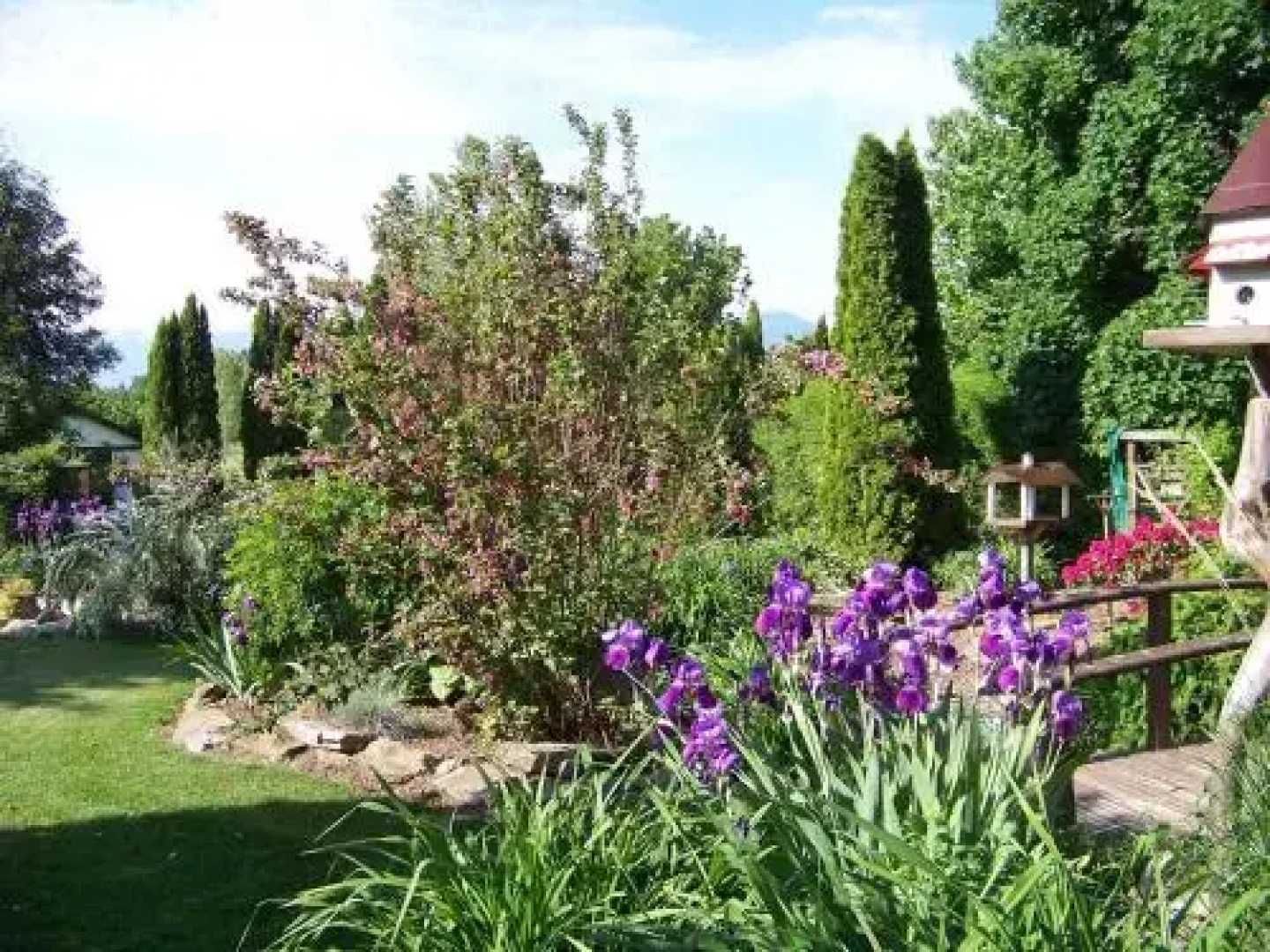 Bavarian Orchard Motel