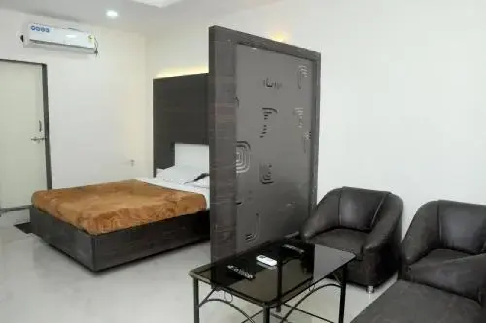 Hotel Tanwani