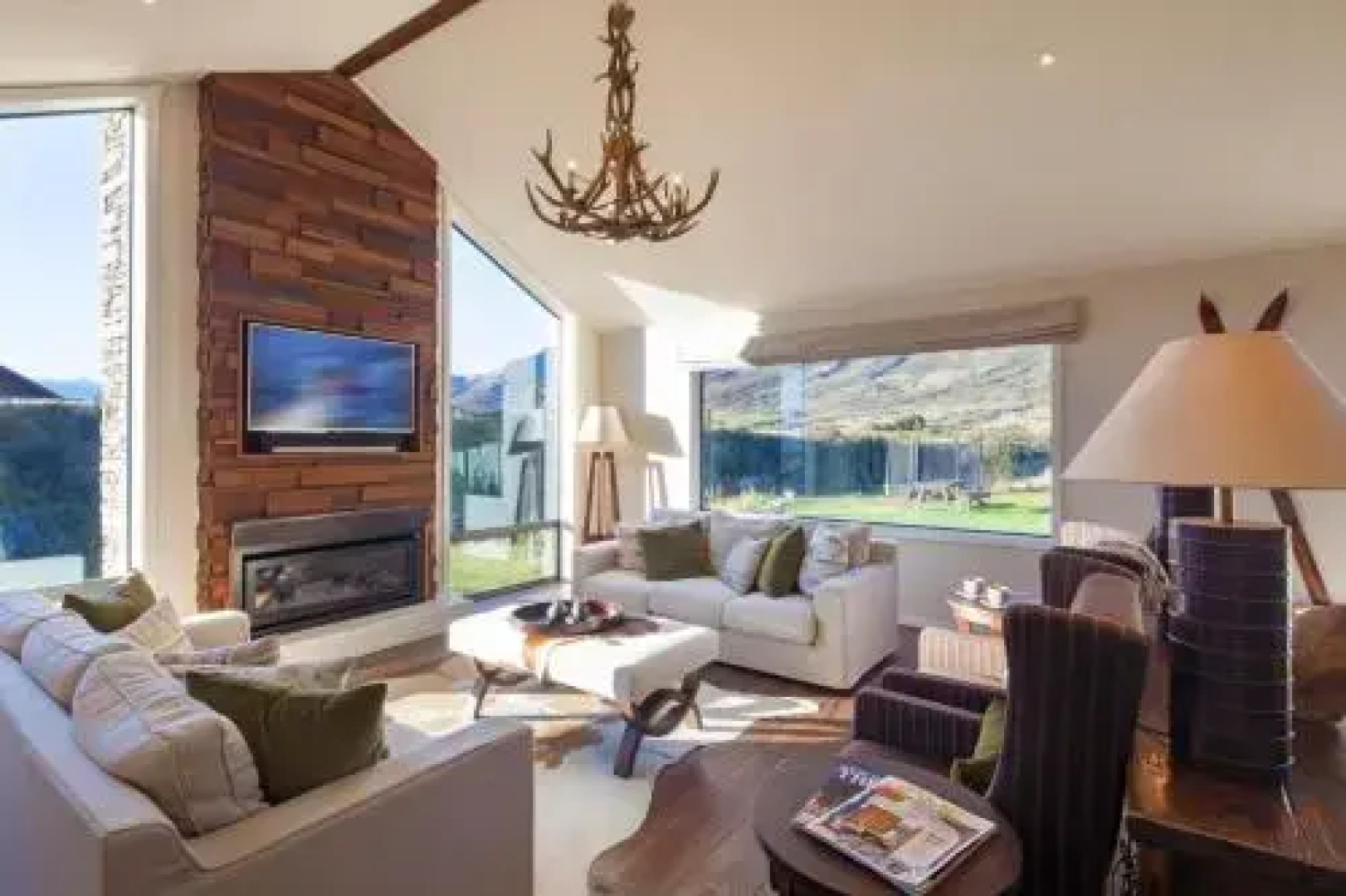 Kawarau Lodge Ski Golf Or Relax In Style BBQ
