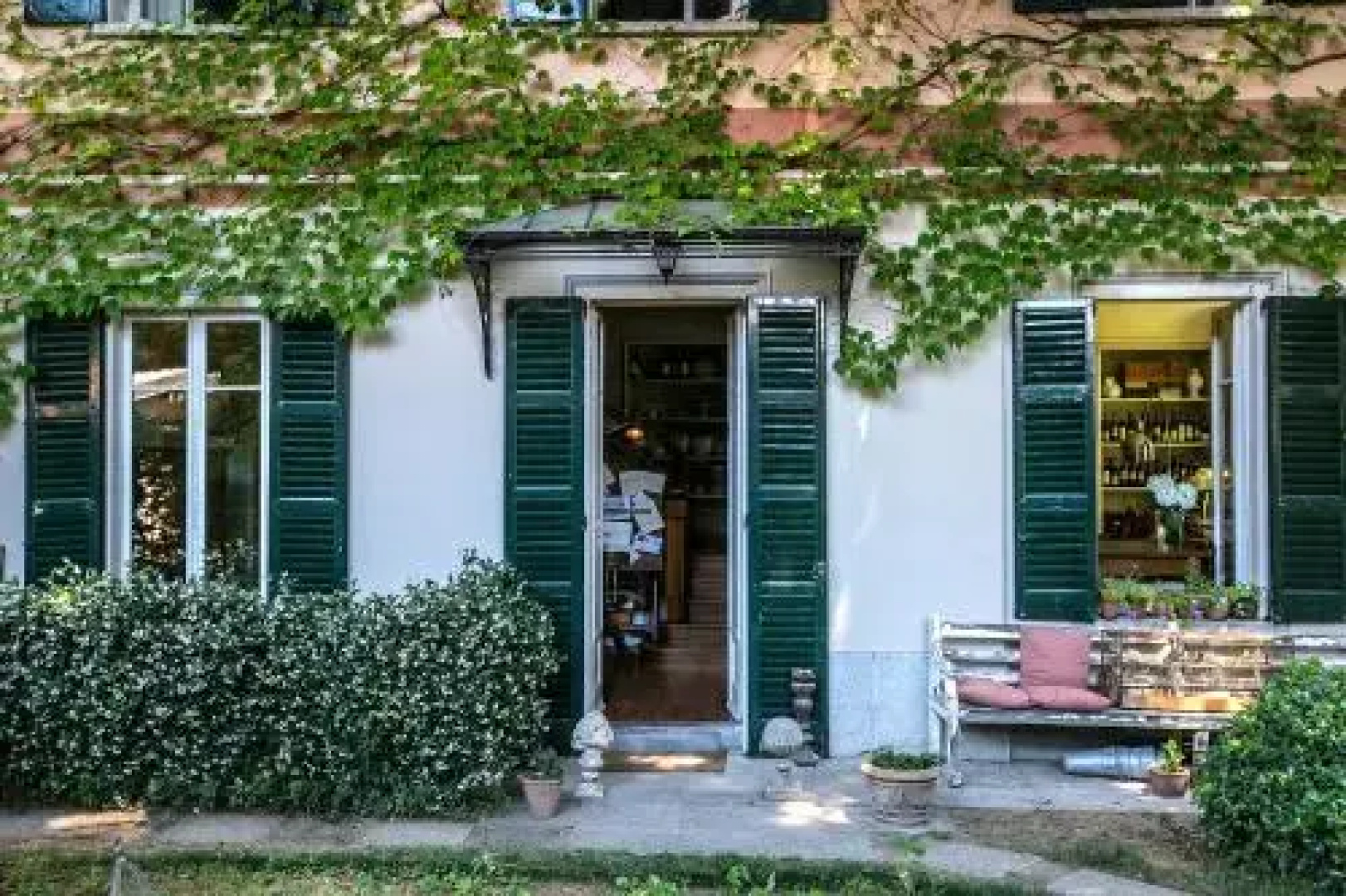 Villa Derriere