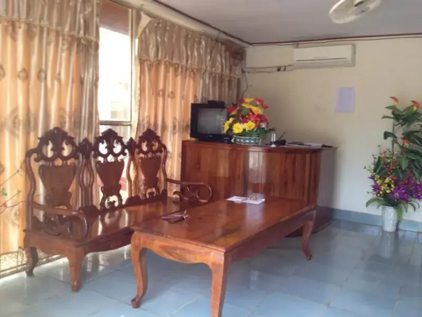 Sayphousaphong Hotel