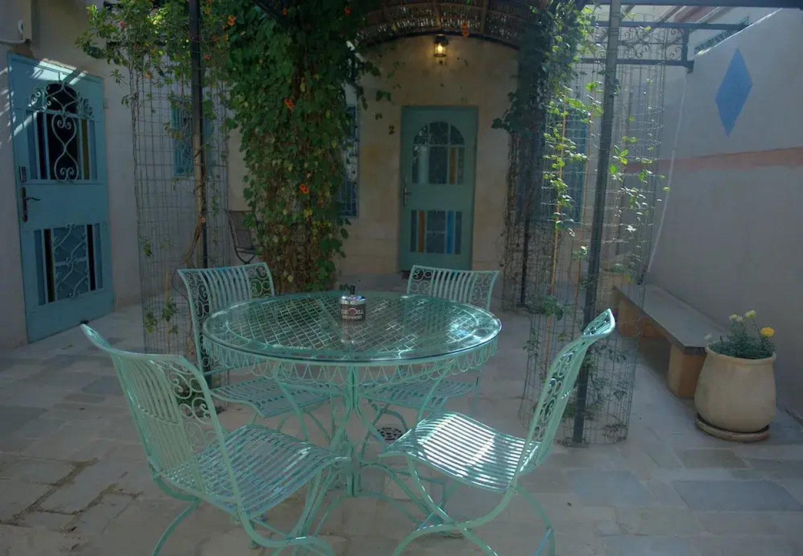 The Well Guesthouses - Home in the Old City