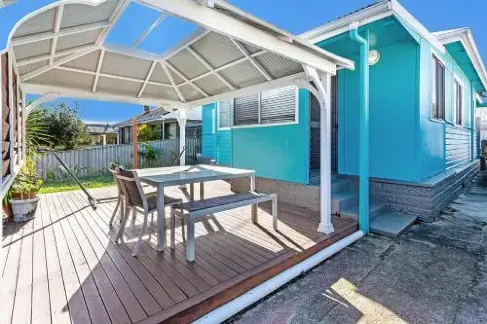 Jacks at the Bay, 18a Achilles Street