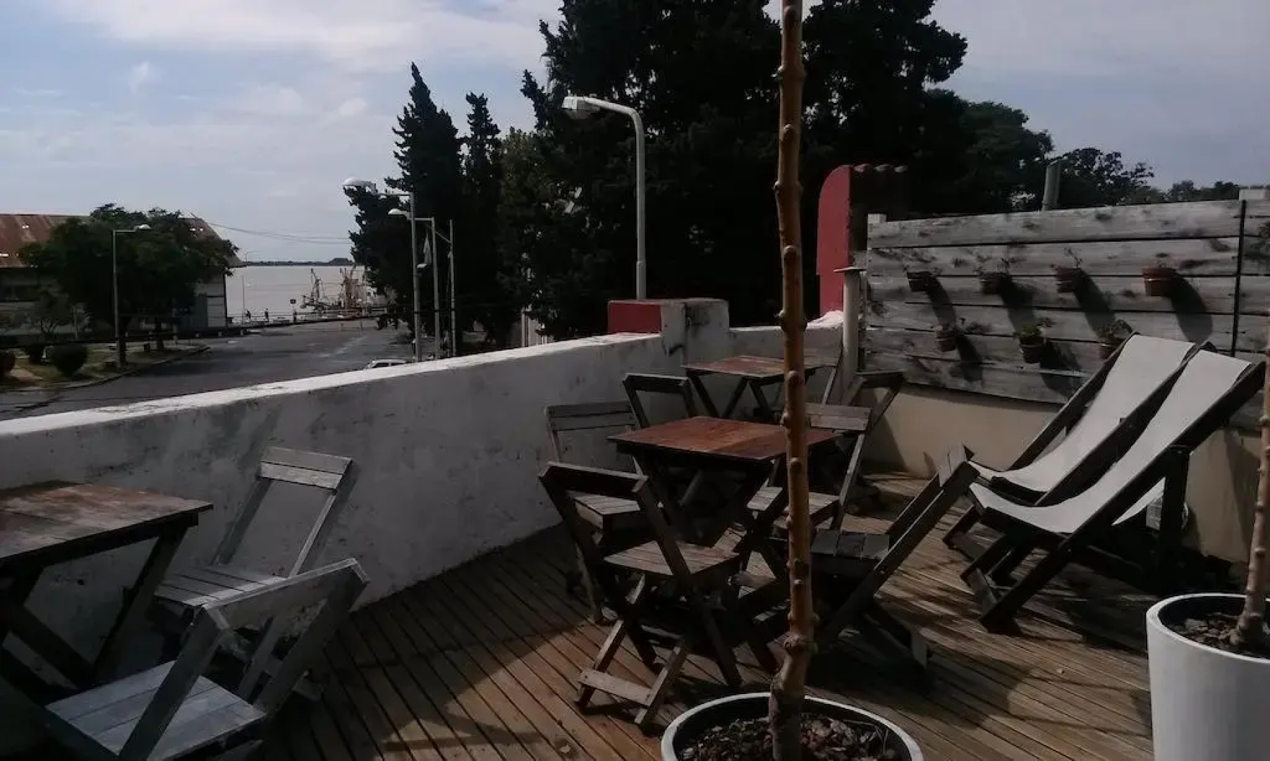 El Puerto Apart