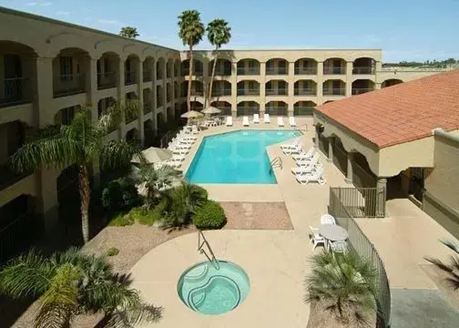 Clarion Suites Yuma