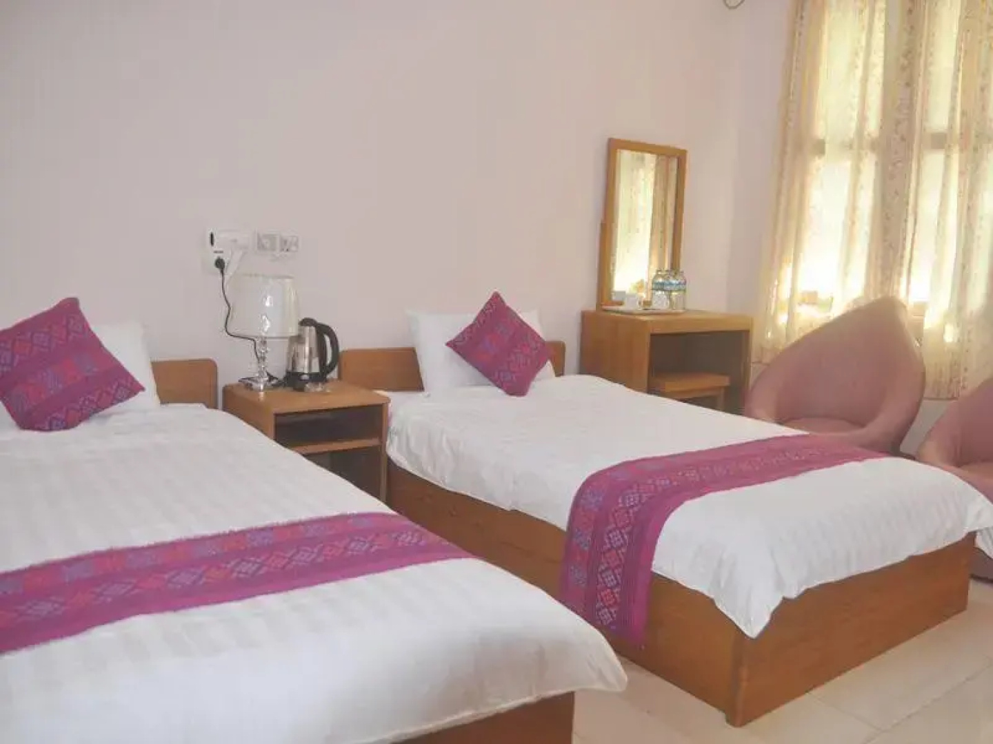 Htal War Hotel